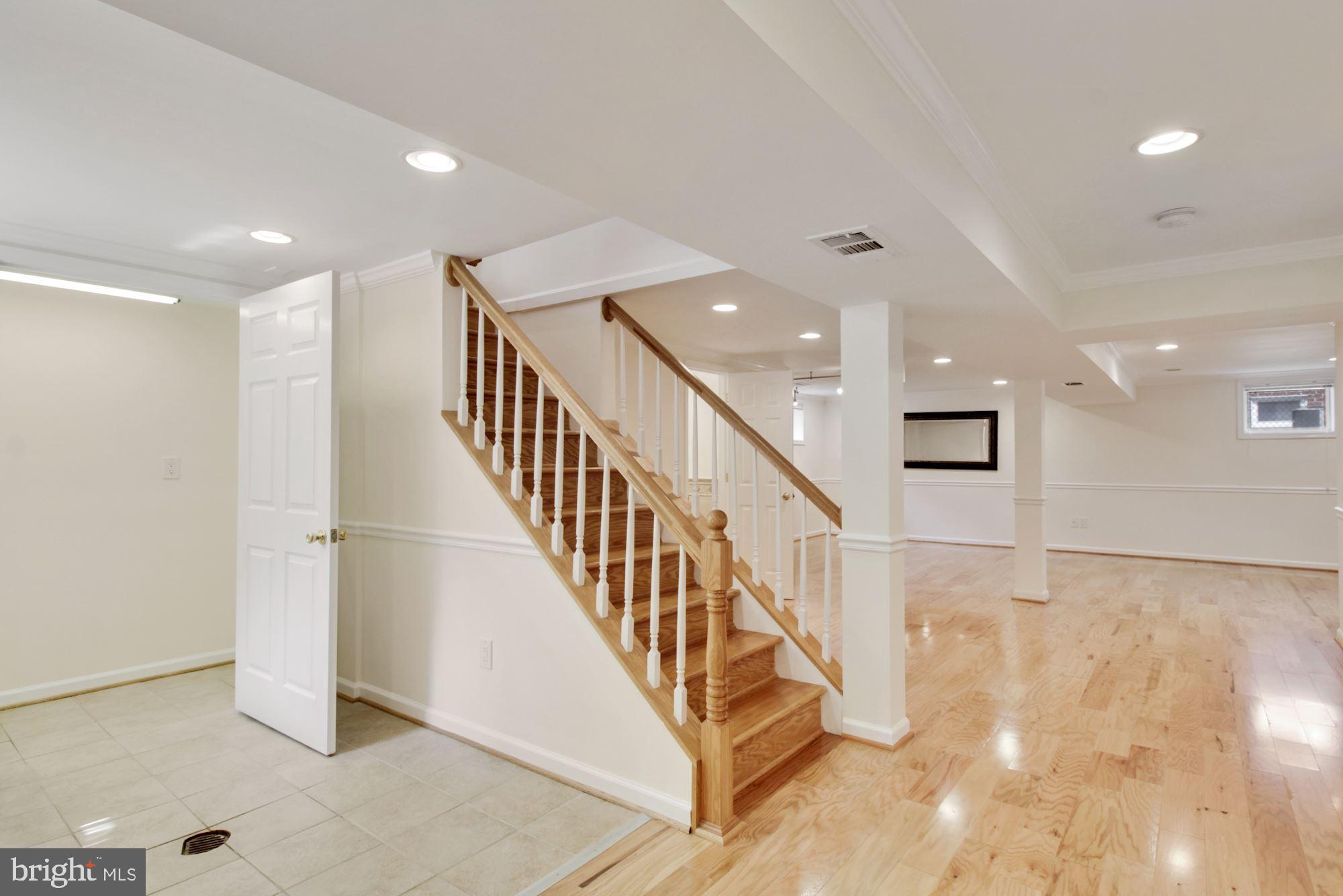 GARRETT PARK ESTATES - Residential Lease