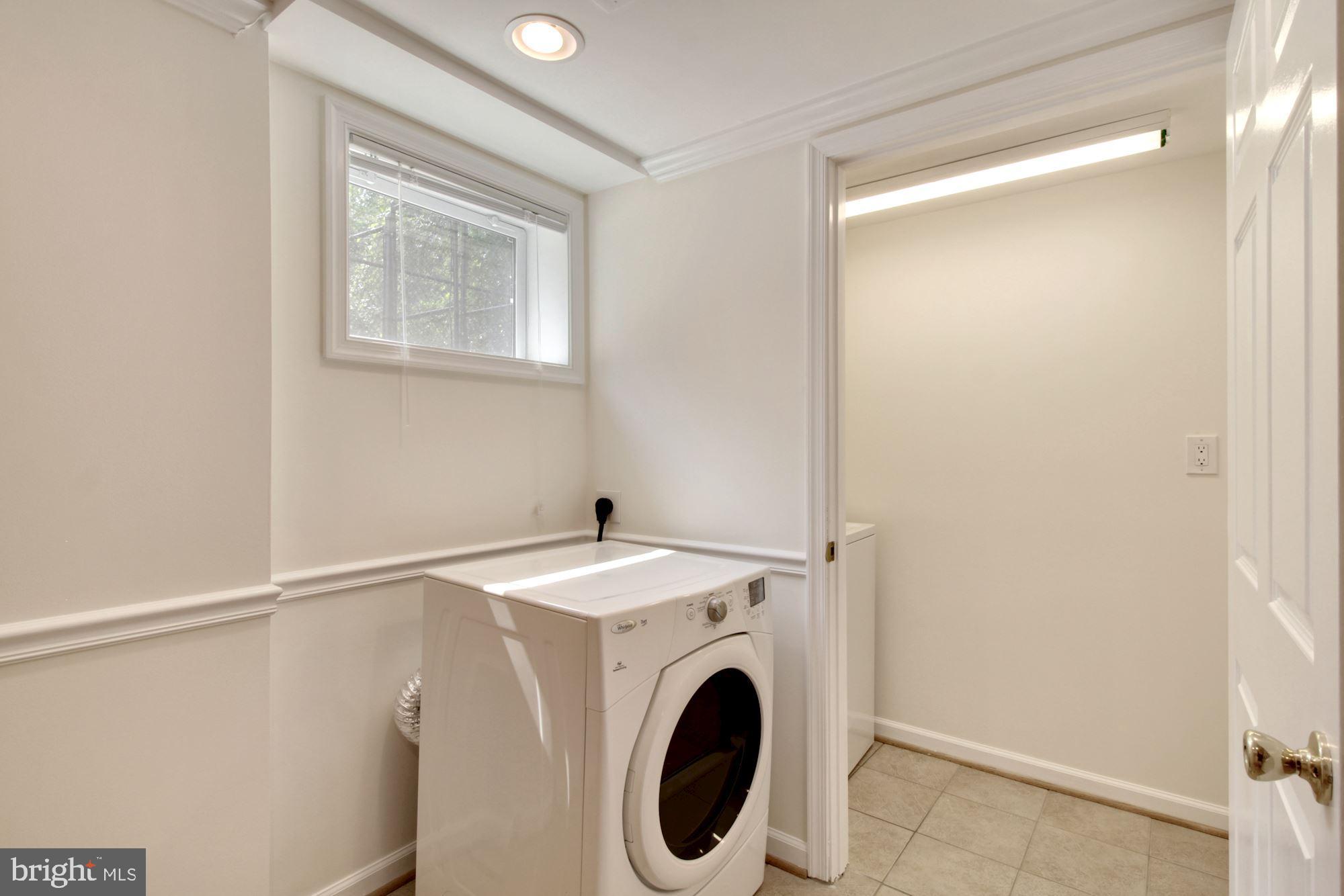 GARRETT PARK ESTATES - Residential Lease