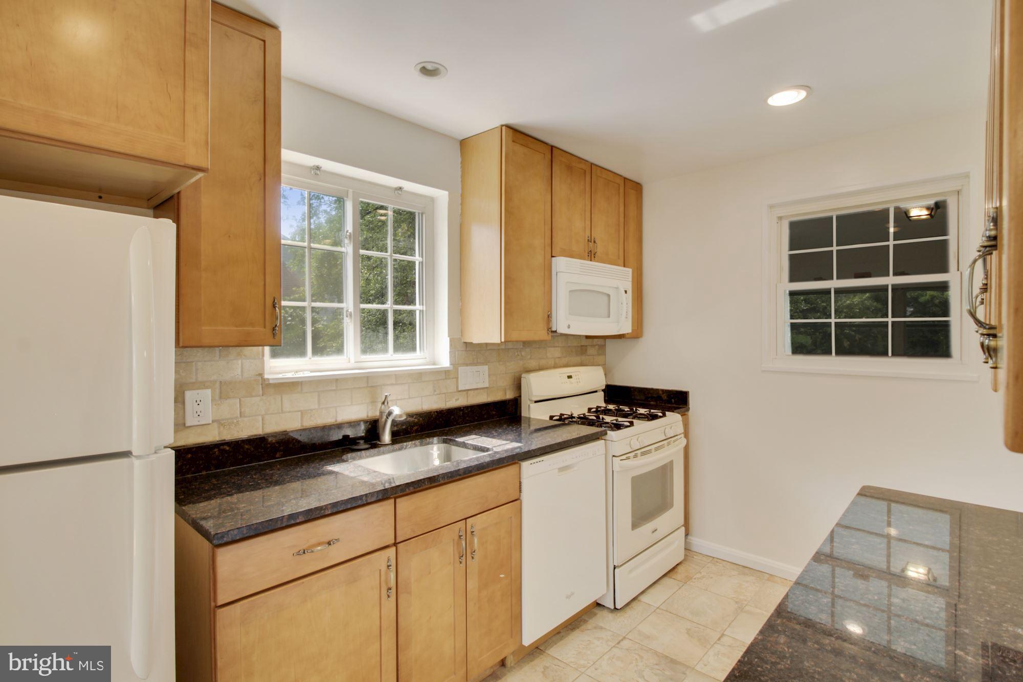 GARRETT PARK ESTATES - Residential Lease