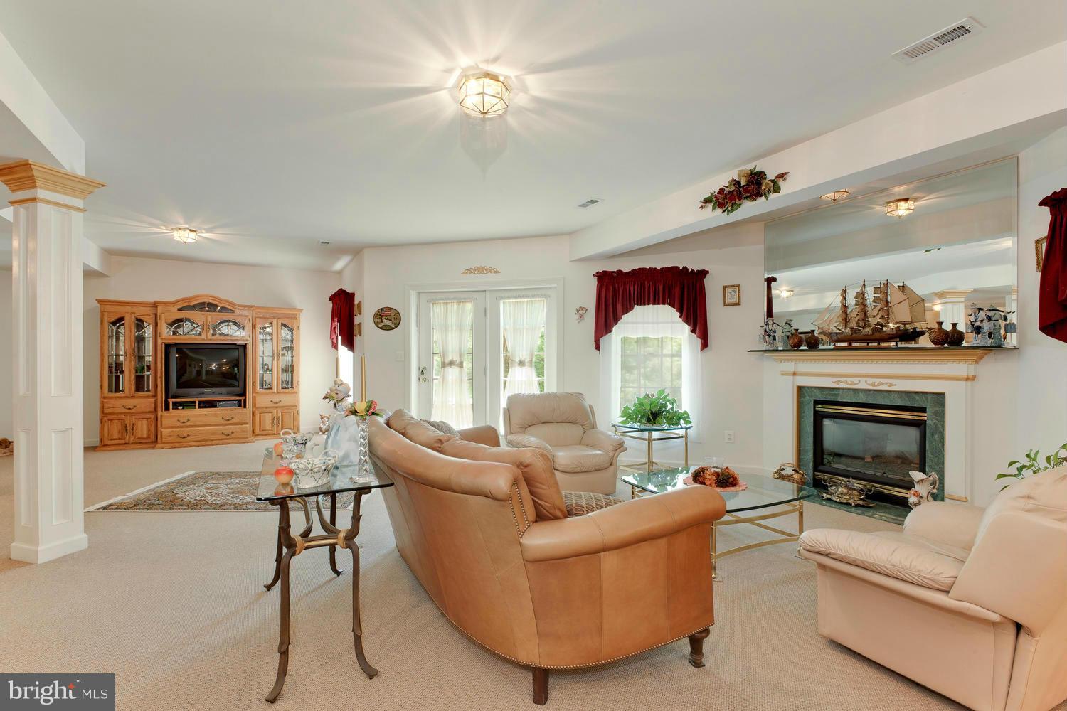 STONEY CREEK ESTATES - Residential