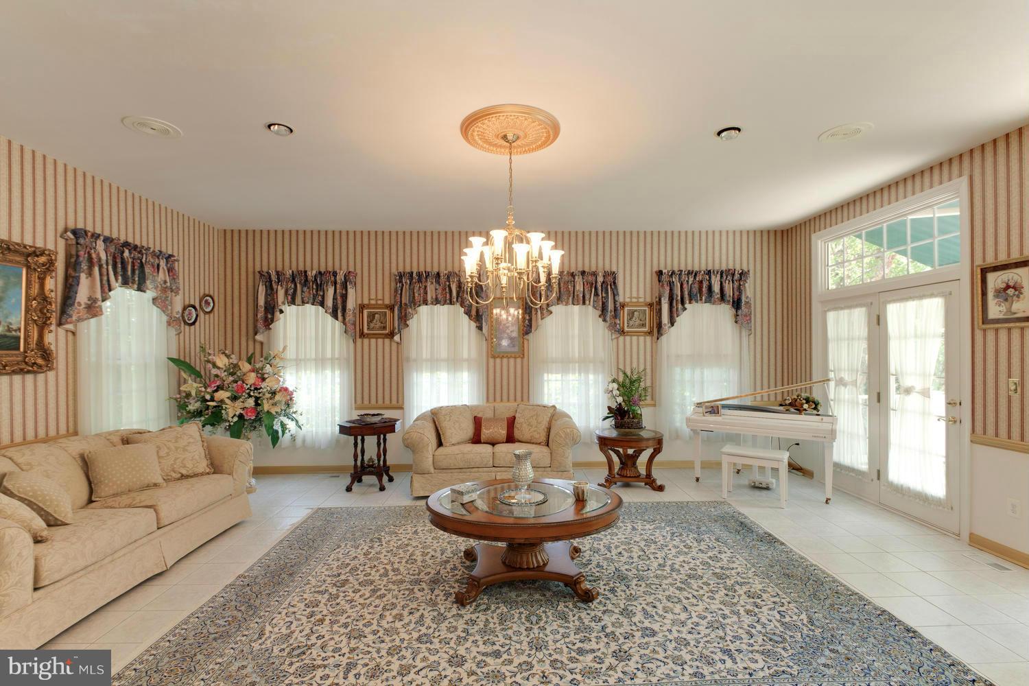 STONEY CREEK ESTATES - Residential