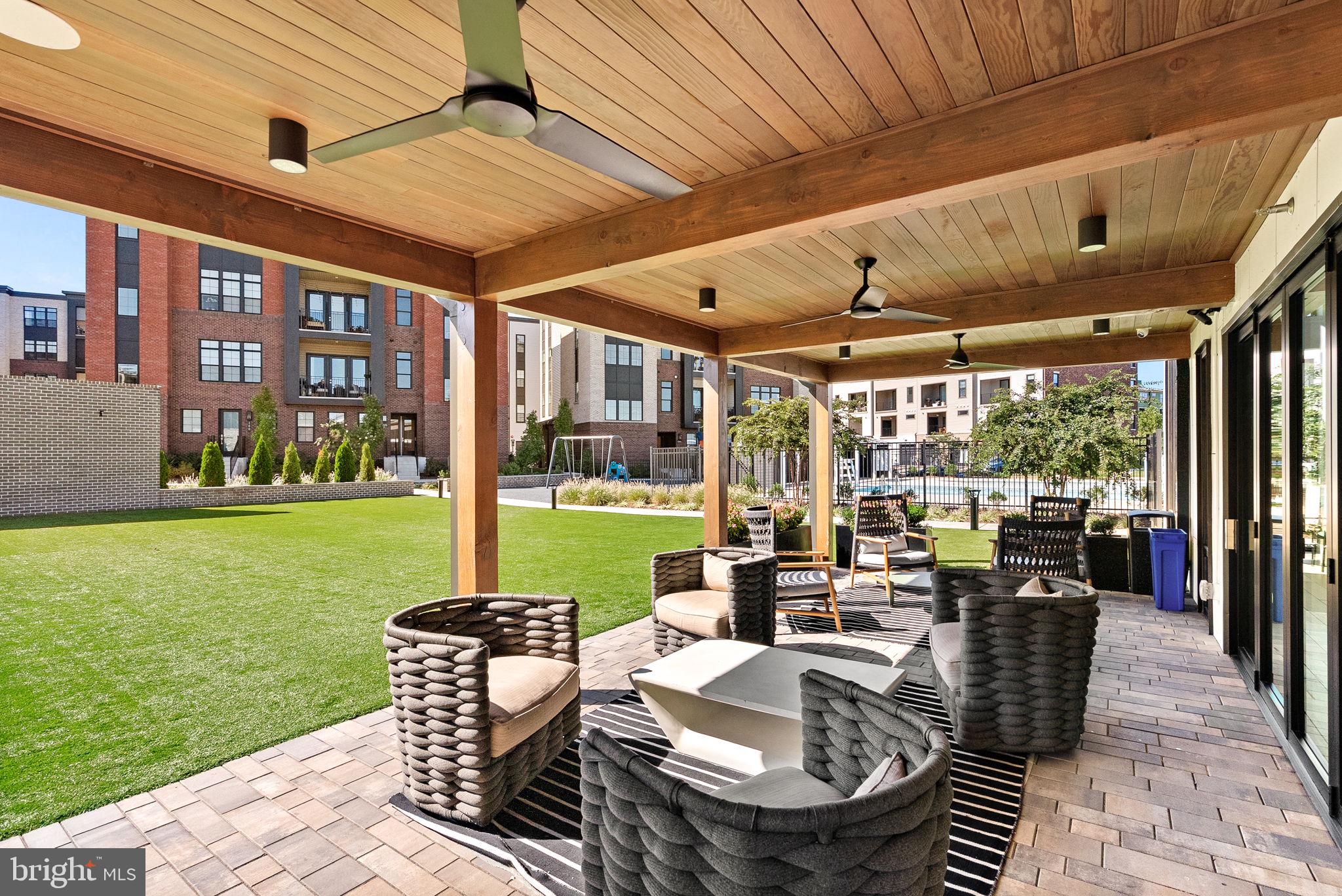 METRO WALK AT MOOREFIELD STATION - Residential