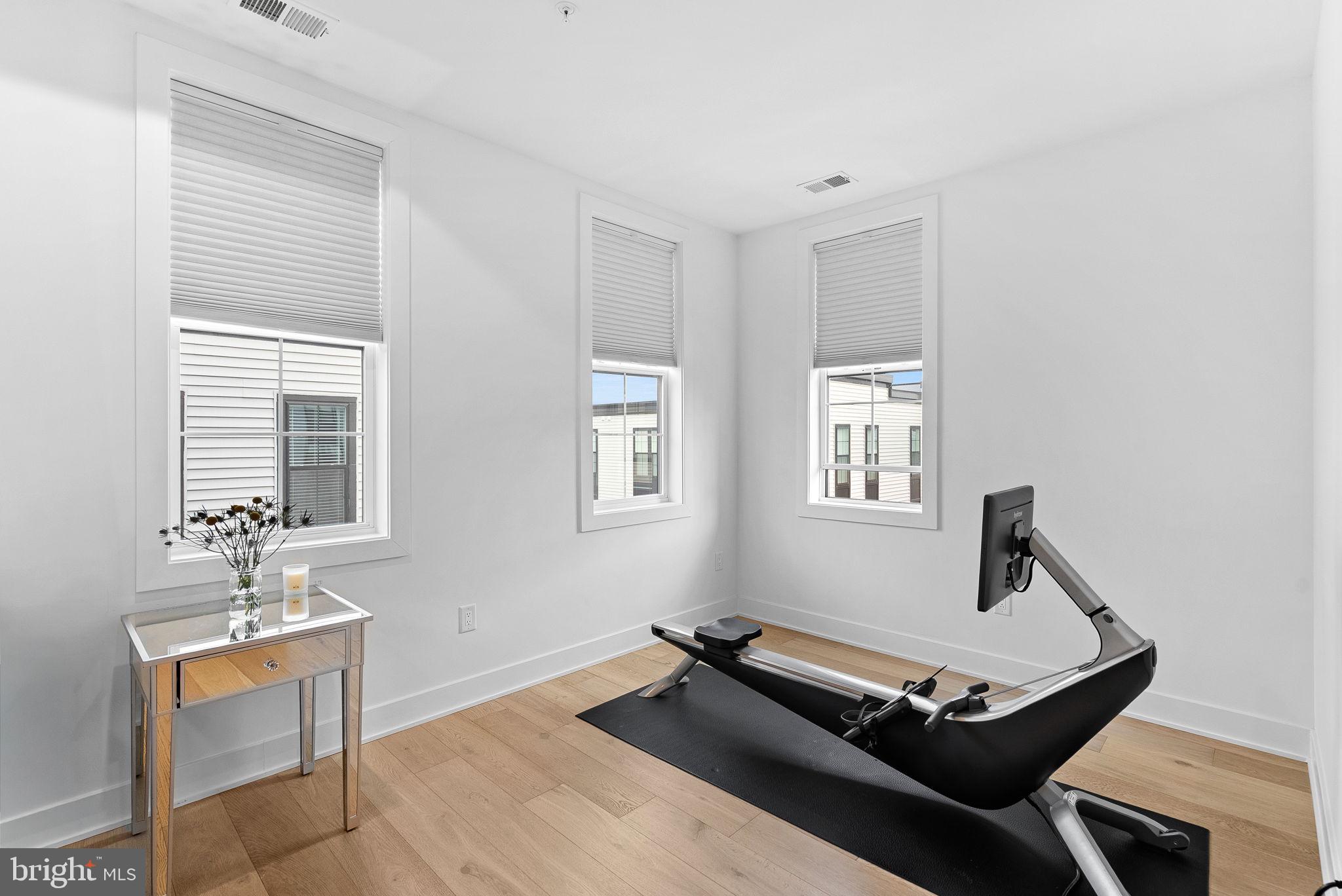 METRO WALK AT MOOREFIELD STATION - Residential