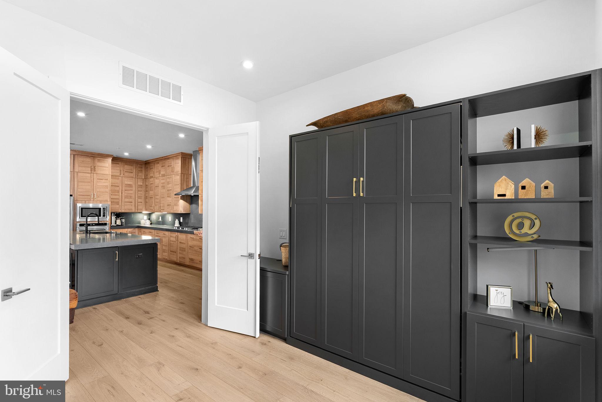 METRO WALK AT MOOREFIELD STATION - Residential