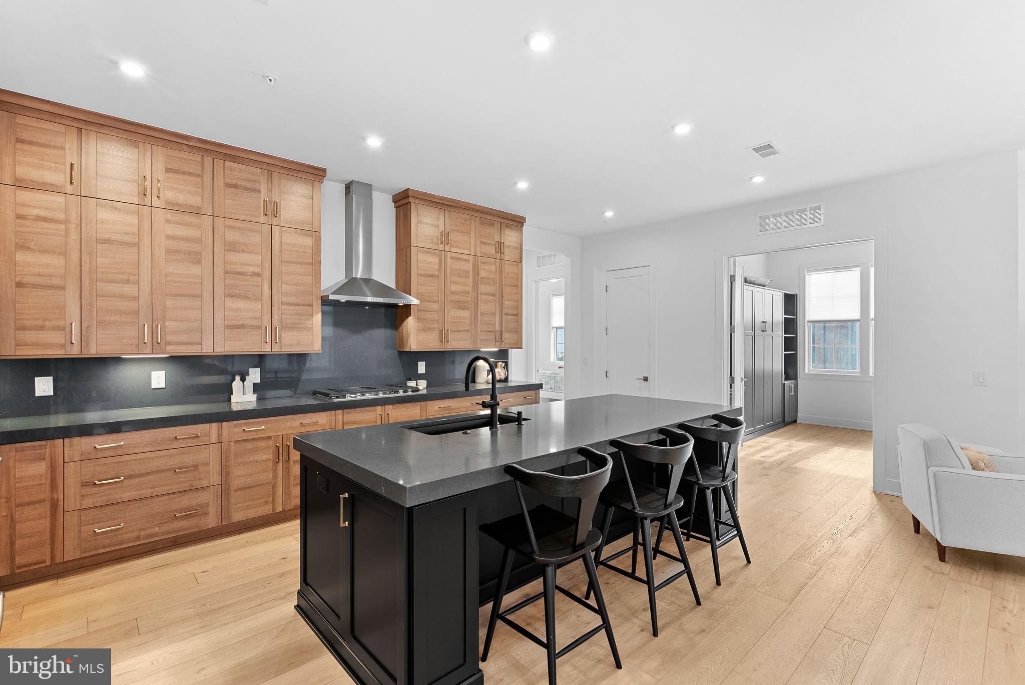 22171 SPRINGSIDE TERRACE 400