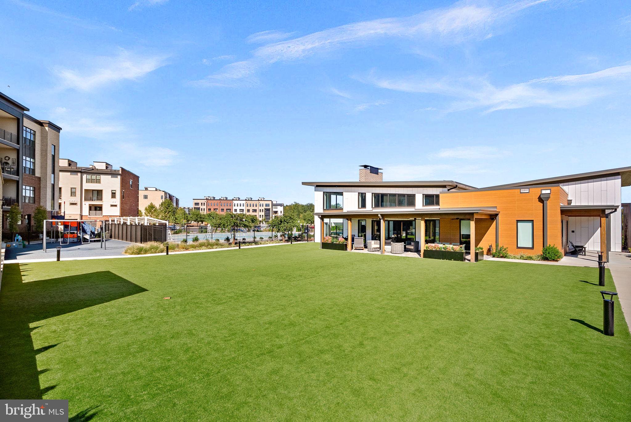 METRO WALK AT MOOREFIELD STATION - Residential