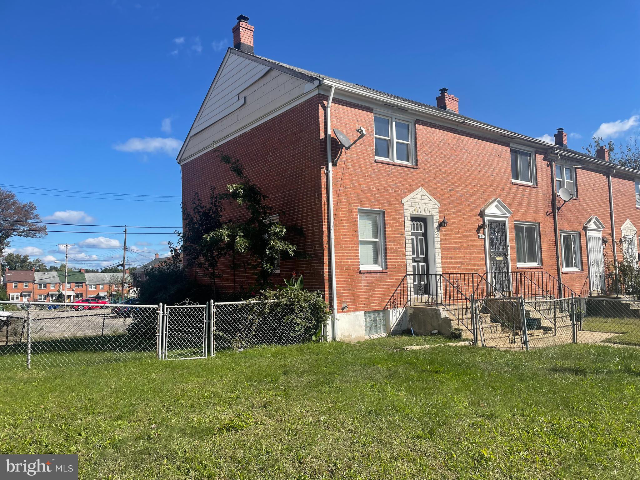 CAMERON VILLAGE - Residential