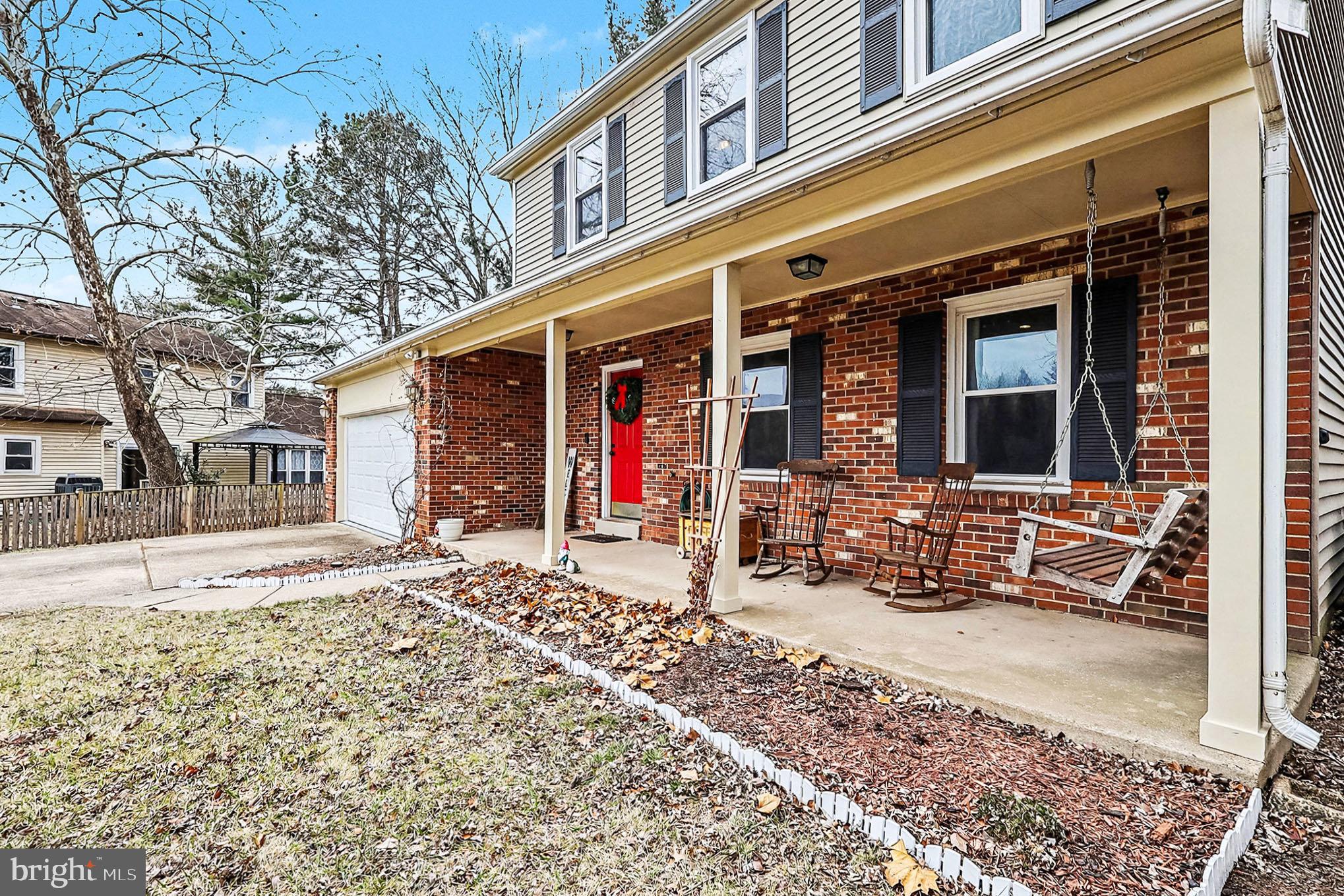 KINGSTON CHASE - Residential