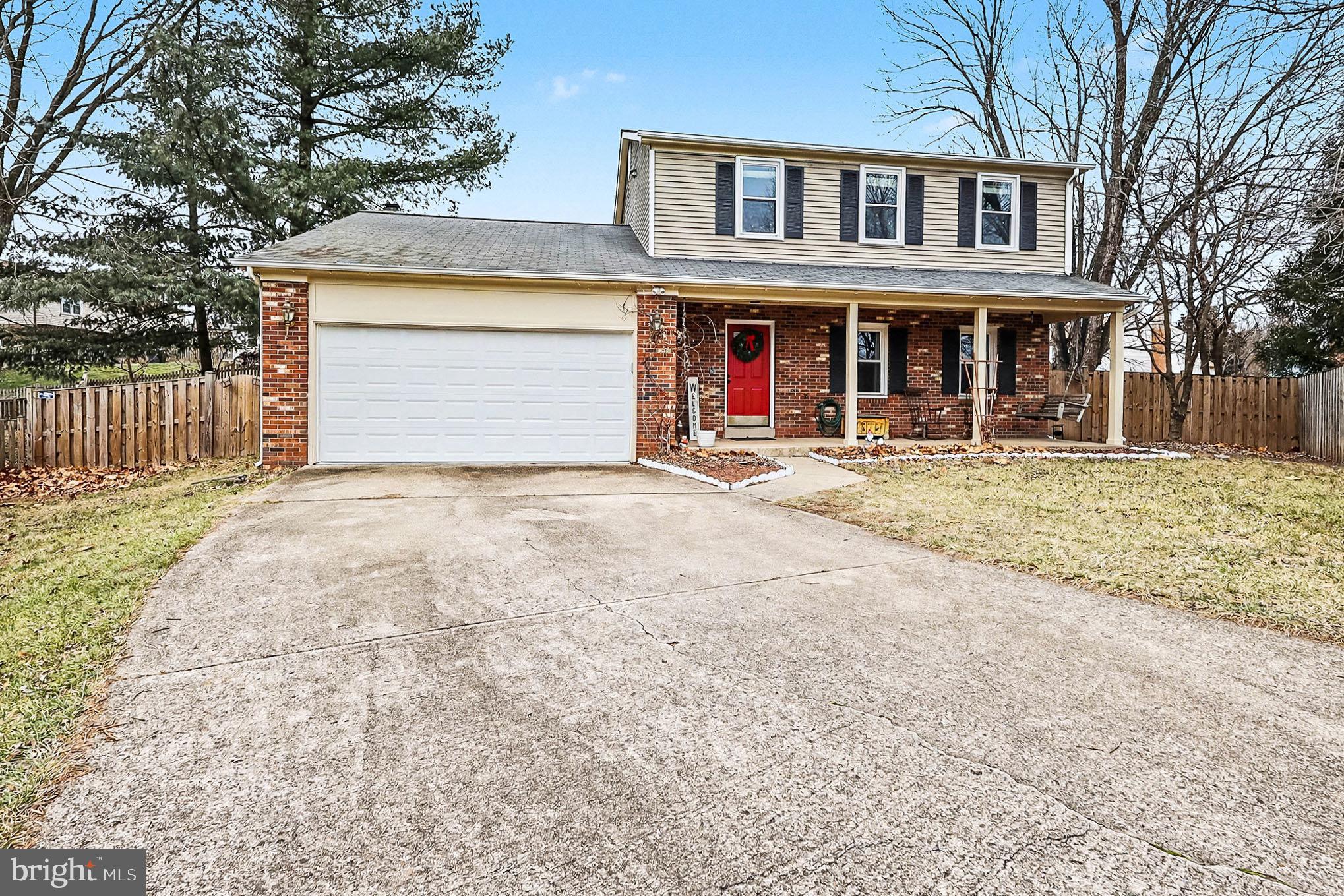 KINGSTON CHASE - Residential