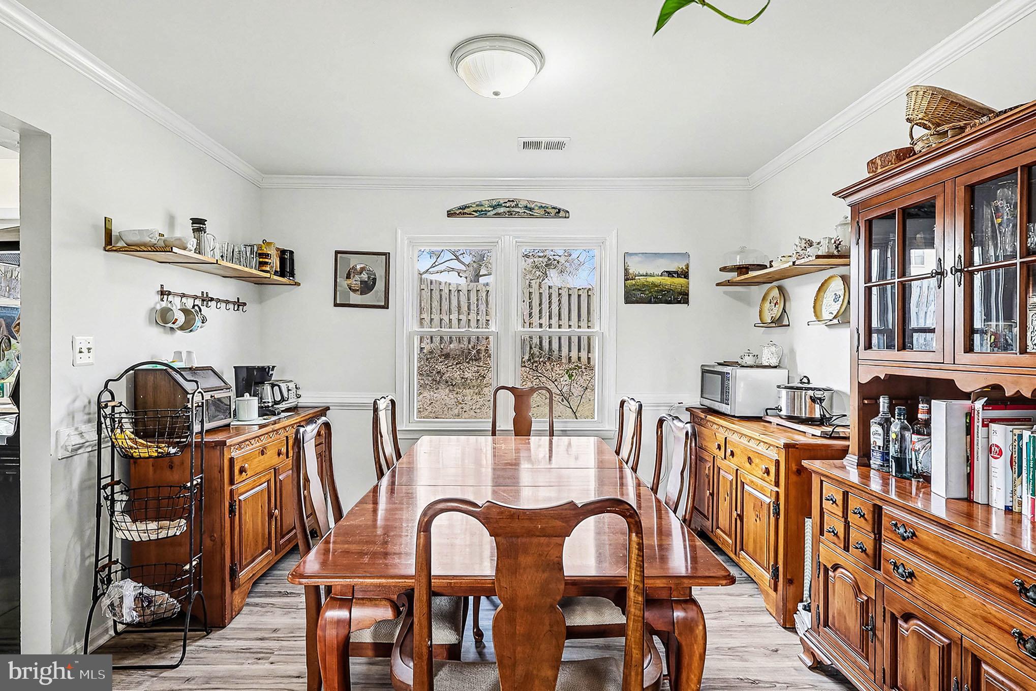 KINGSTON CHASE - Residential