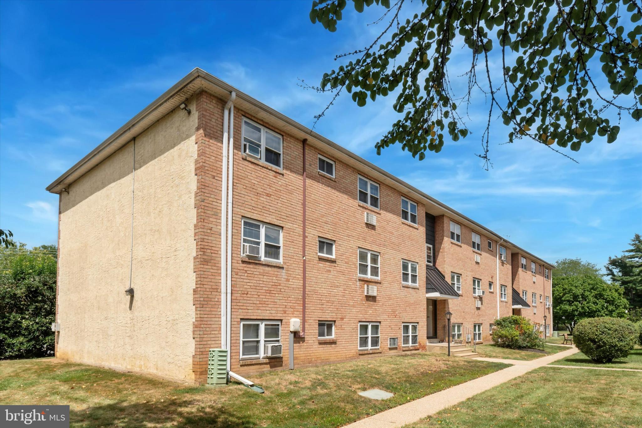 Charming 1B/1B Unit in Downingtown Commons – Available Now
Available now, this recently painted, third-floor one-bedroom, one-bathroom unit offers comfortable and convenient living in the heart of Downingtown Commons. The open layout features a bright living room, dining area, and kitchen that flow seamlessly together, all painted in a fresh, neutral palette. The kitchen is fully equipped and showcases cream cabinetry with a stylish tile backsplash. The hall bathroom includes a tub and shower combination, while the spacious bedroom provides plenty of closet space for all your storage needs. Residents enjoy truly maintenance-free living with water, sewer, heat, trash, lawn care, and snow removal included in the rent. Tenants are responsible only for electric and cable or wifi. A beautiful community pool serves as a highlight of this property, offering the perfect place to relax in the summer. This desirable location is just steps away from shopping, dining, and all the conveniences of Downingtown Borough. One cat or small dog is permitted with a $50 monthly pet rent. Applicants must have a minimum credit score of 690+ and a monthly income of at least 3x the rent.