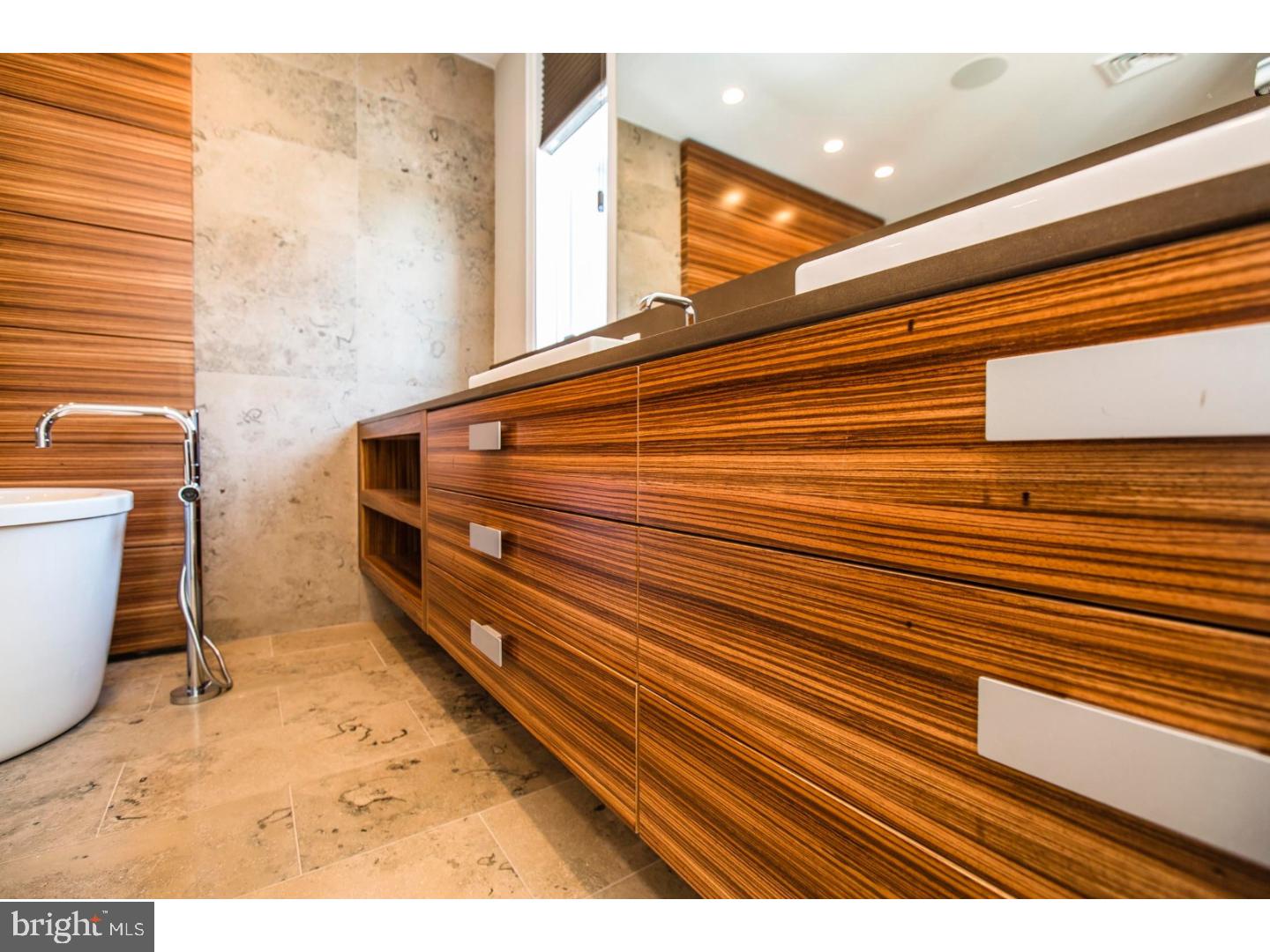 BELLA VISTA - Residential