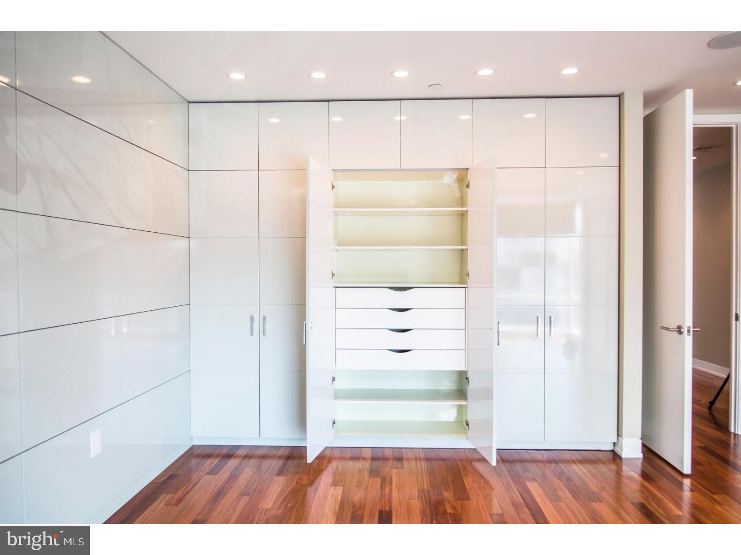 BELLA VISTA - Residential