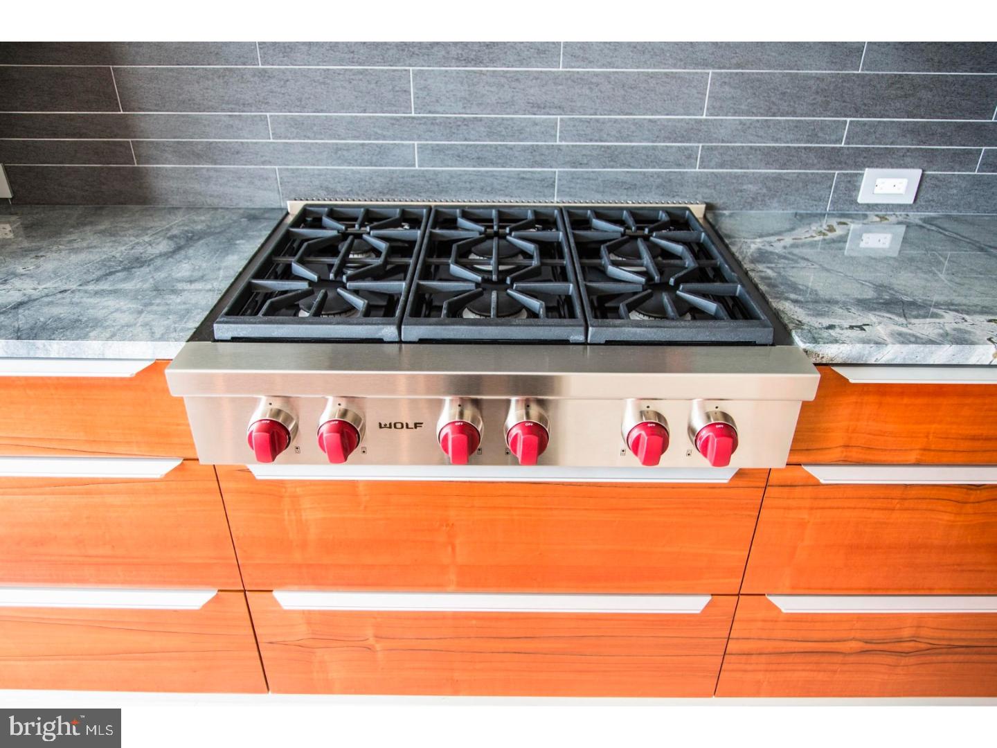 BELLA VISTA - Residential