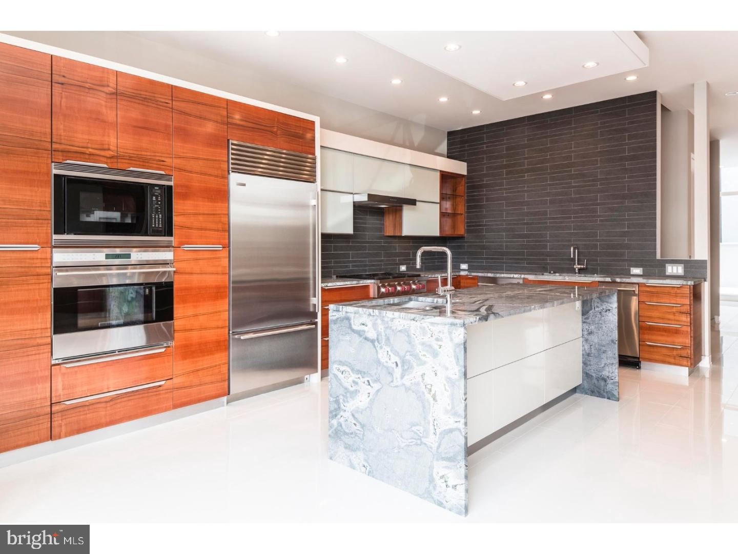 BELLA VISTA - Residential