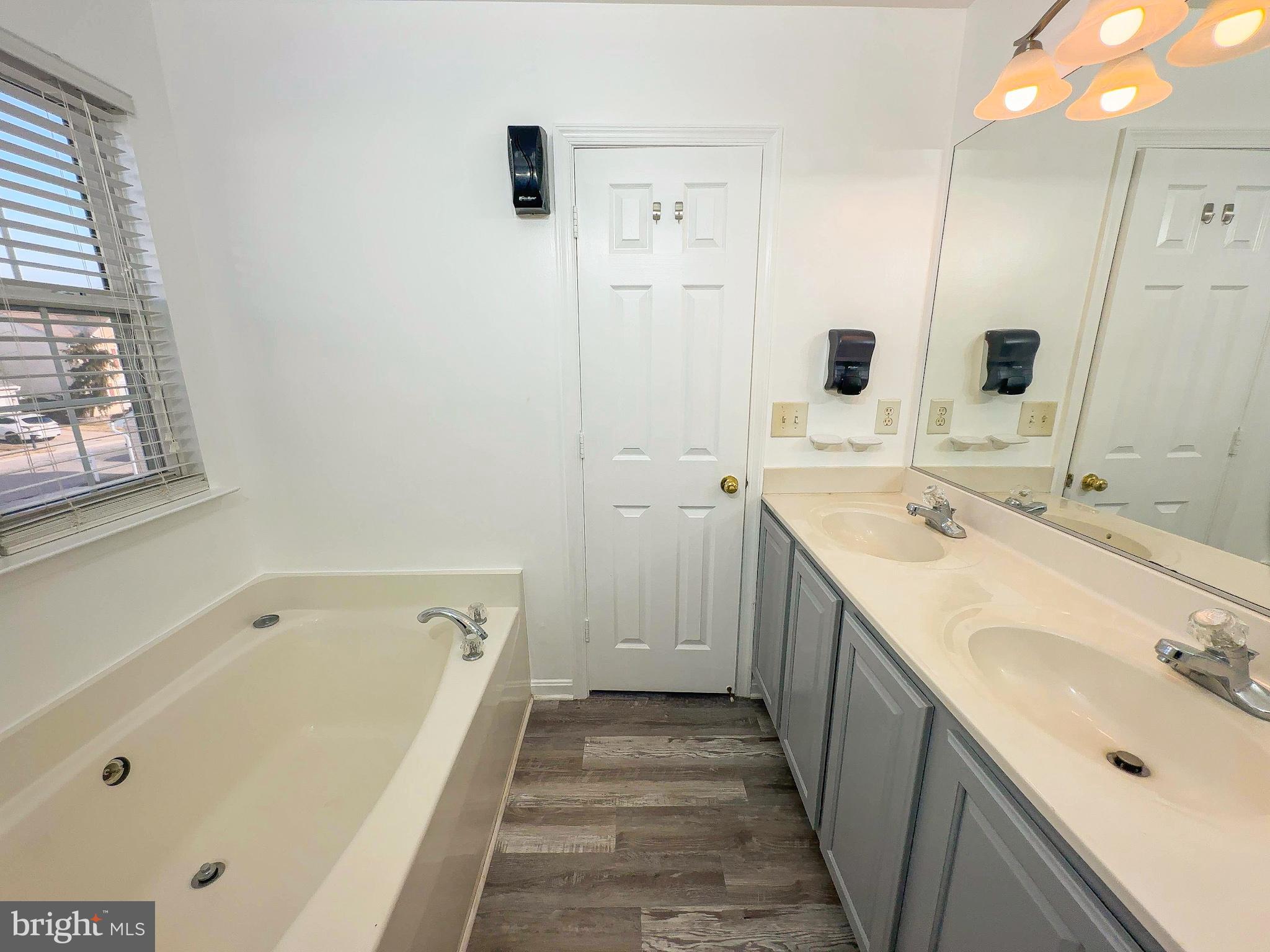 GRANDE VIEW PARK - Residential