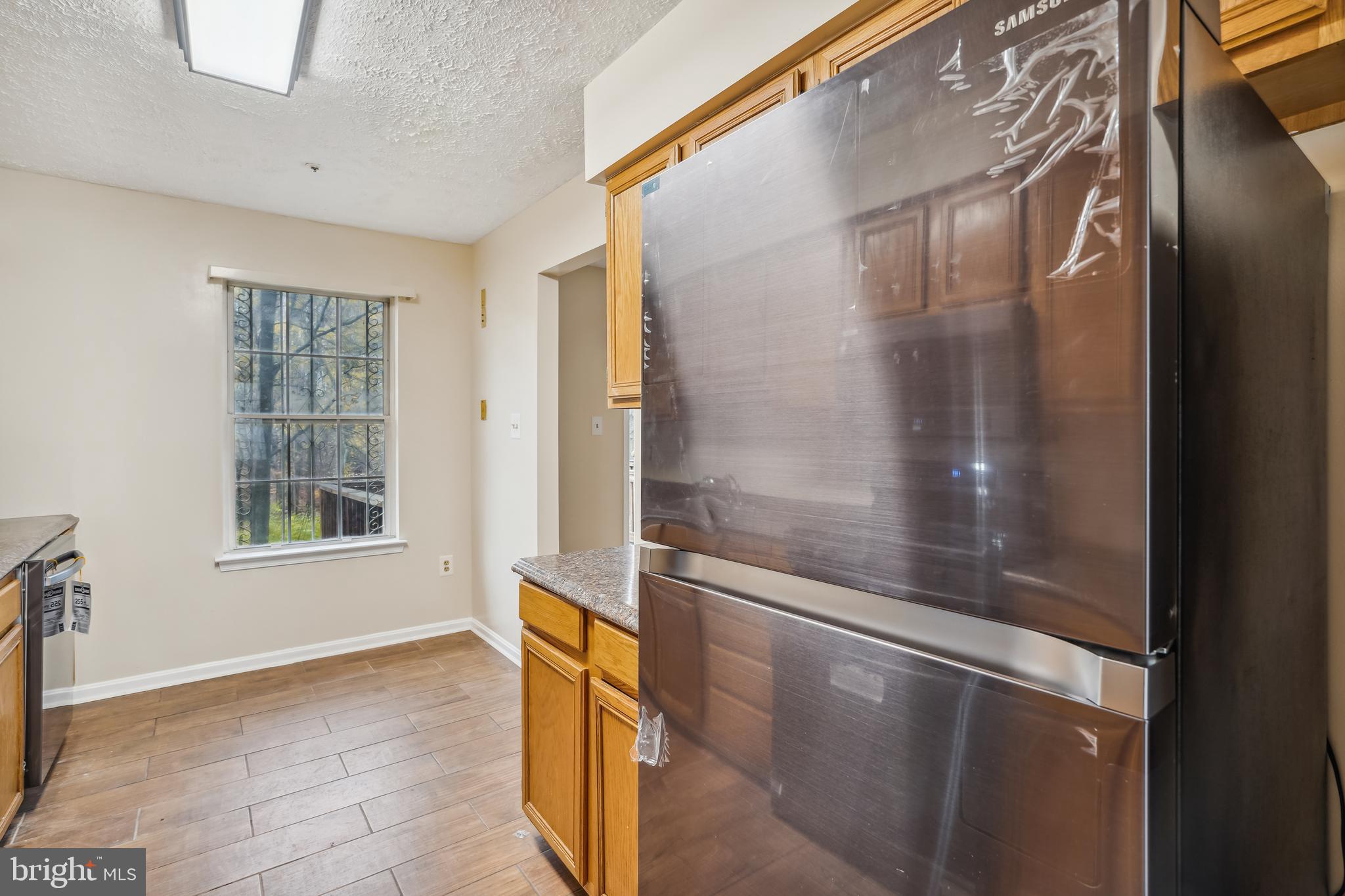 HILL OAKS CONDO PHASE 1- - Residential