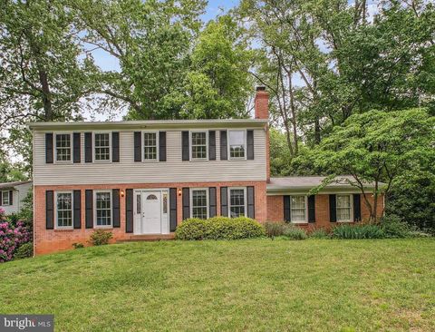 12208 FOLKSTONE DRIVE OAK HILL VA 20171