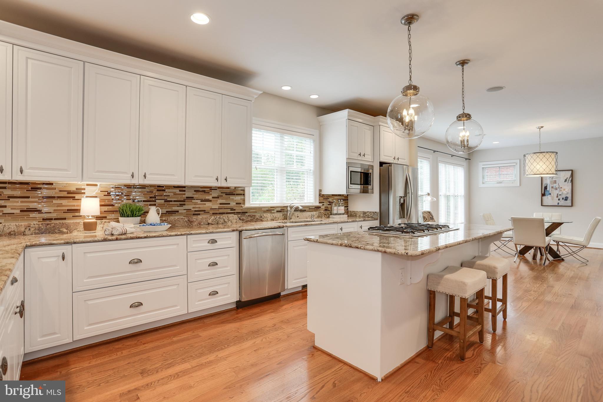 OVER LEE KNOLLS - Residential