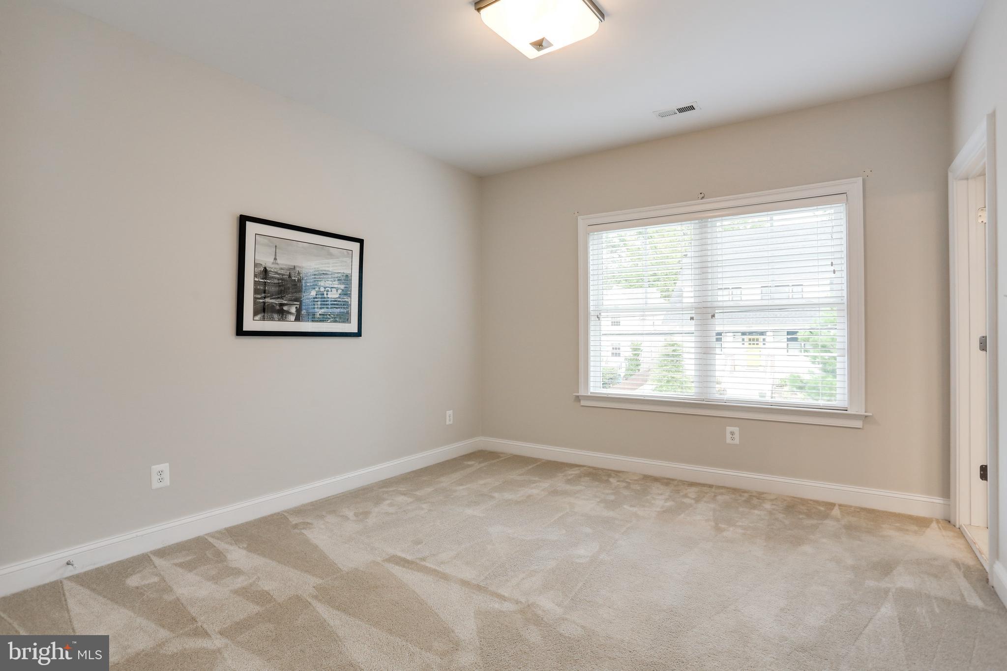 OVER LEE KNOLLS - Residential