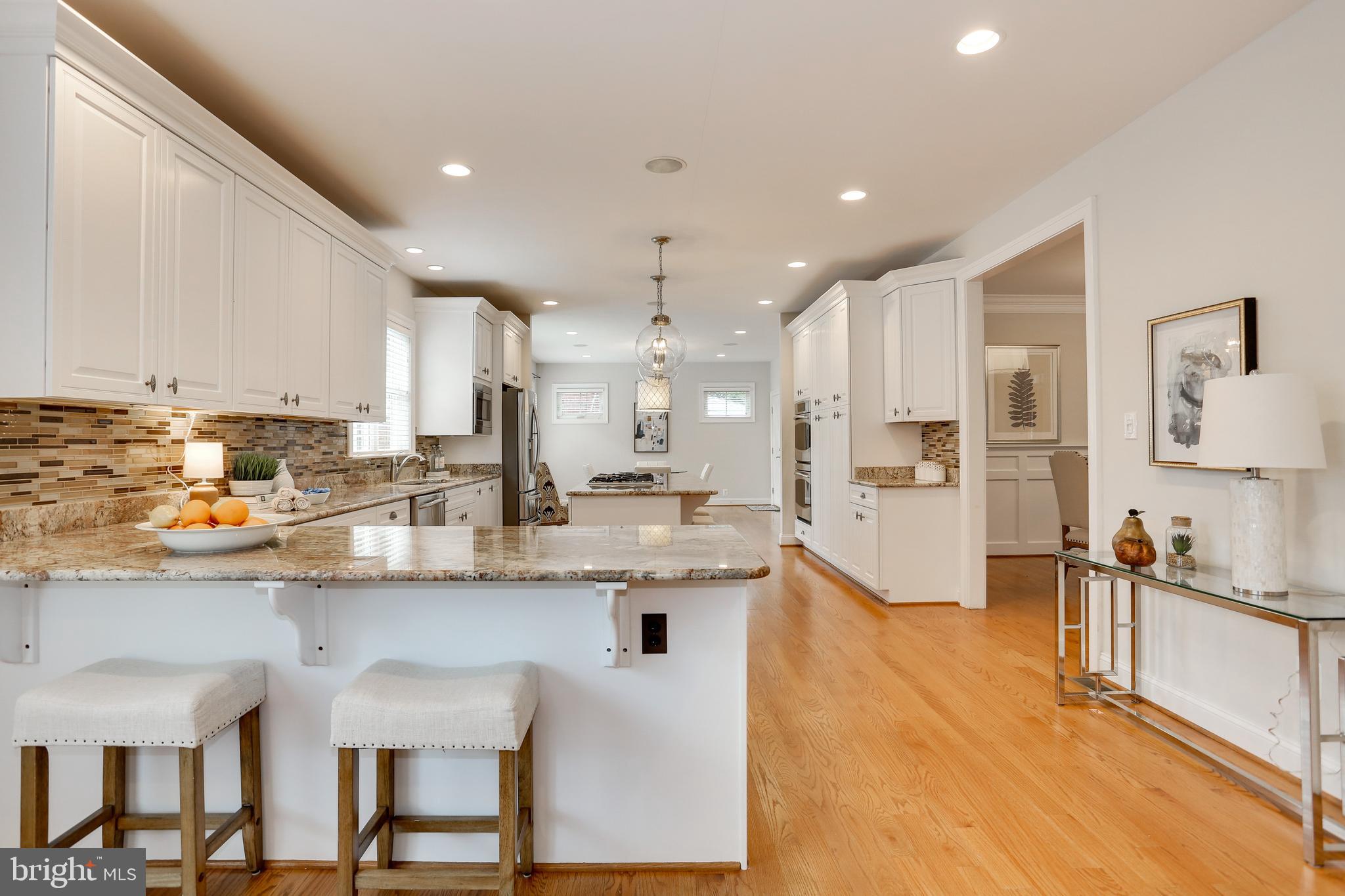 OVER LEE KNOLLS - Residential