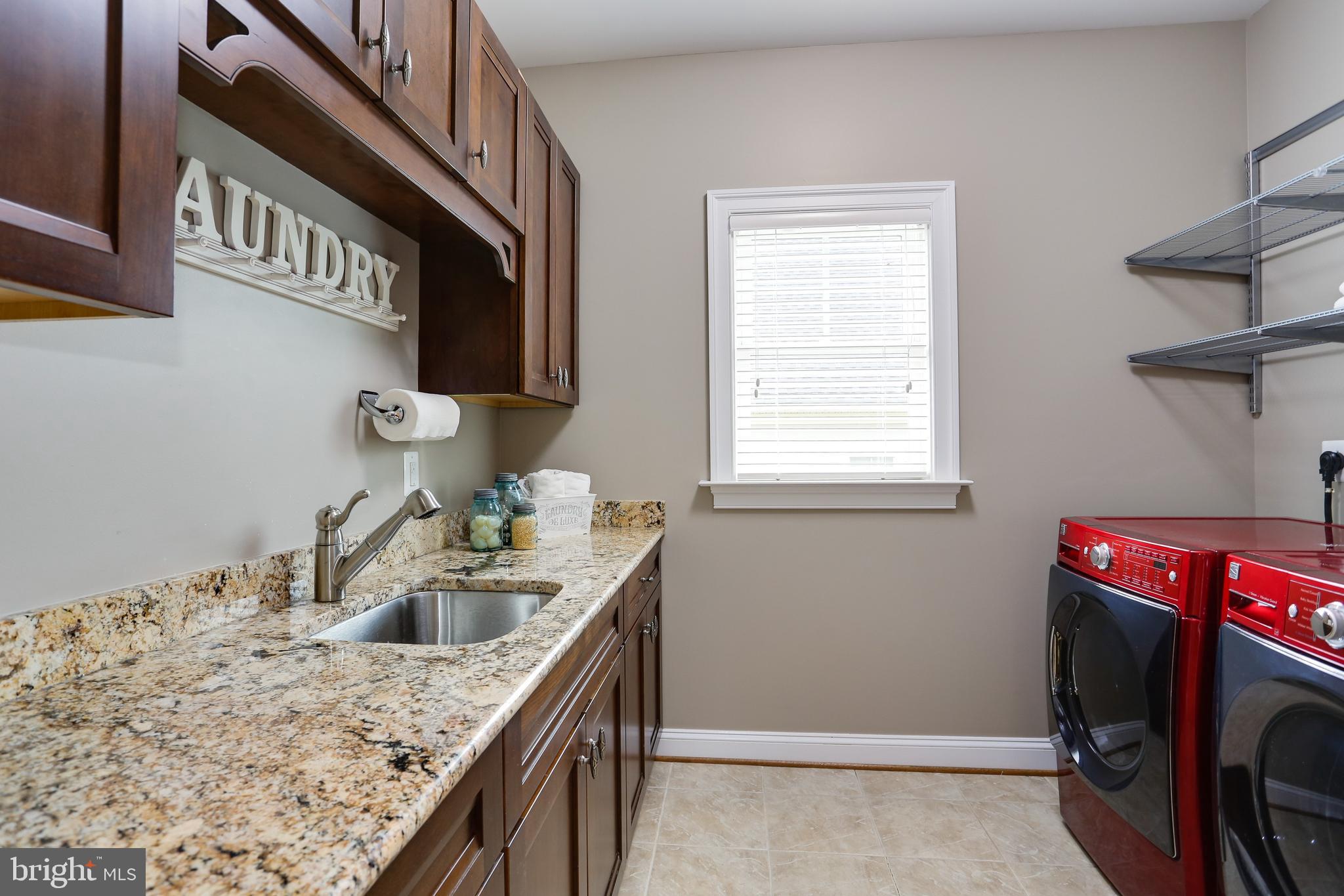 OVER LEE KNOLLS - Residential