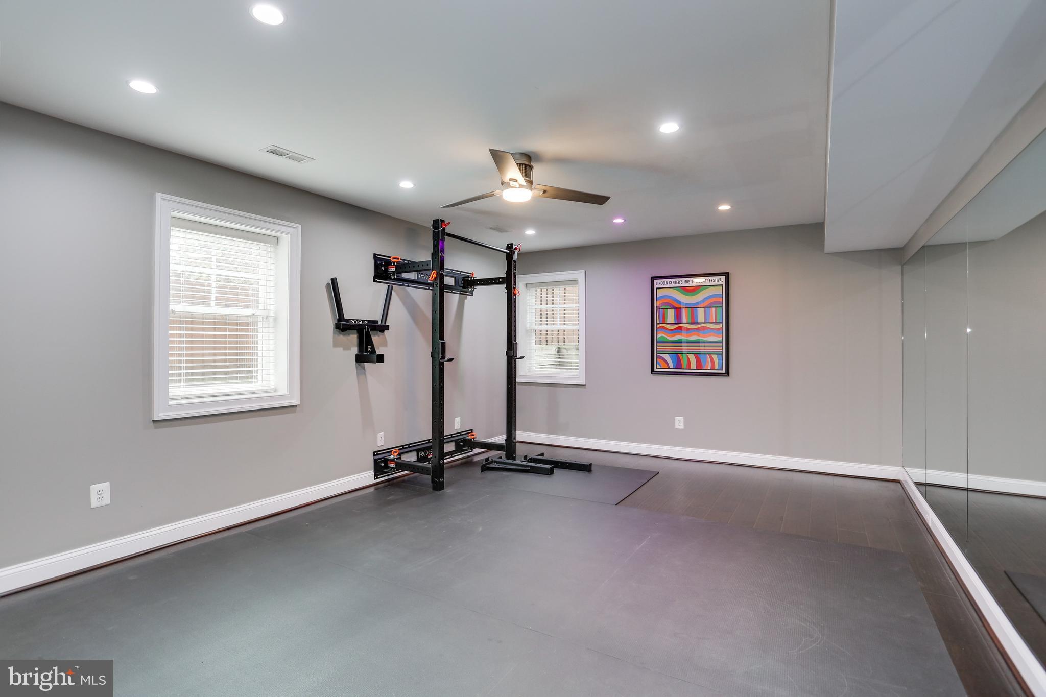 OVER LEE KNOLLS - Residential