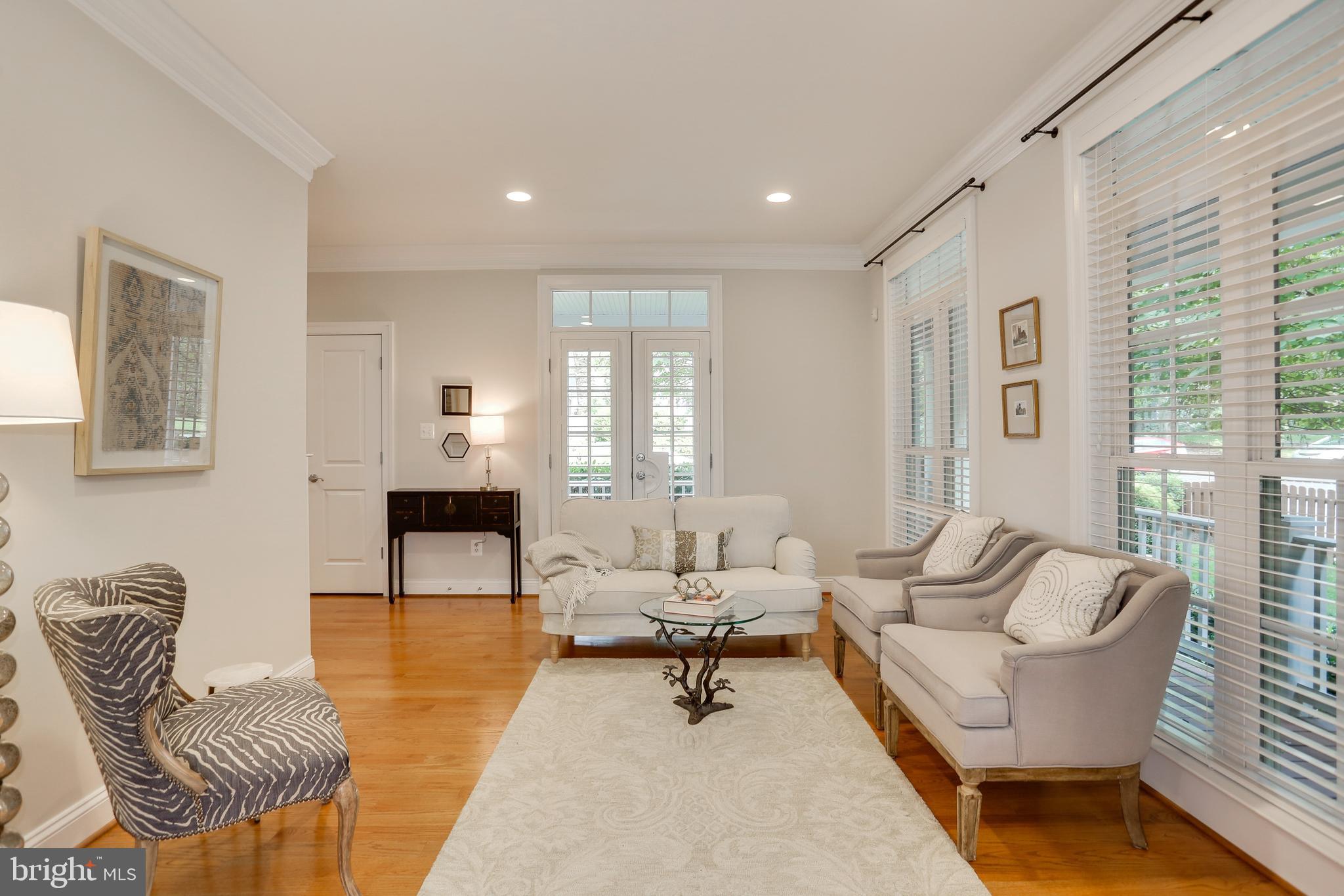 OVER LEE KNOLLS - Residential