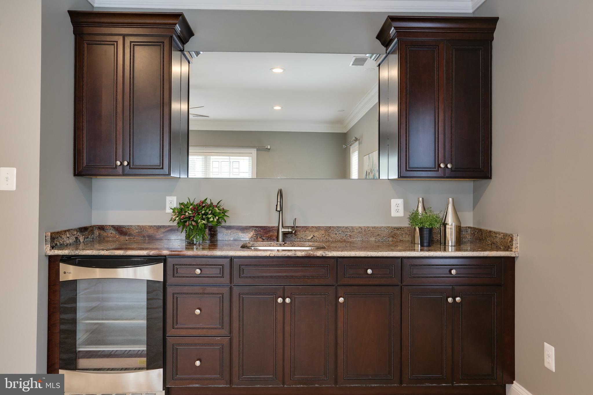 OVER LEE KNOLLS - Residential