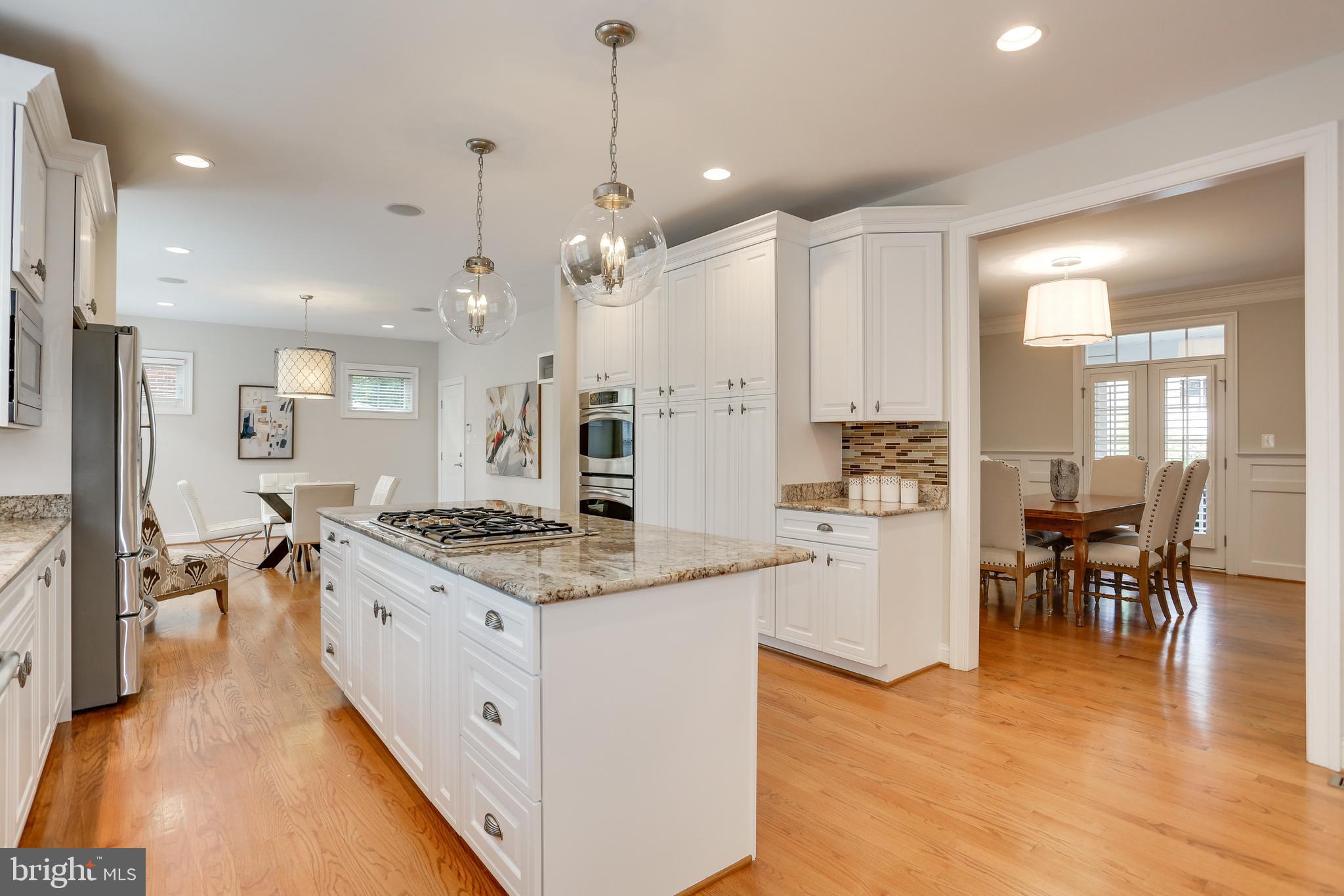 OVER LEE KNOLLS - Residential