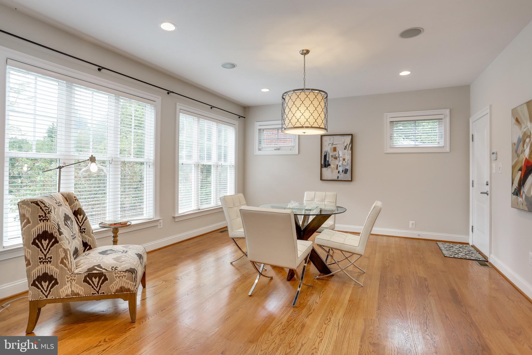 OVER LEE KNOLLS - Residential