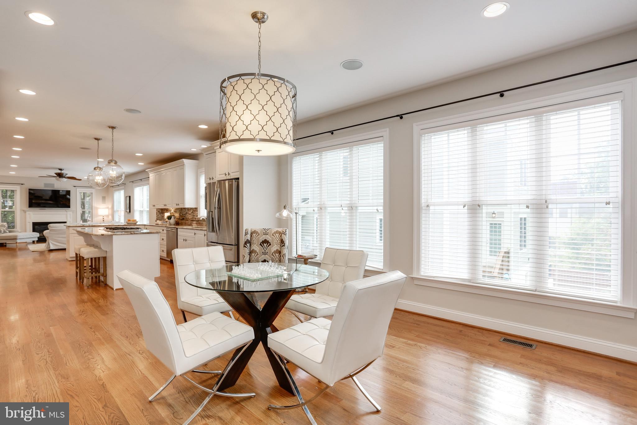 OVER LEE KNOLLS - Residential