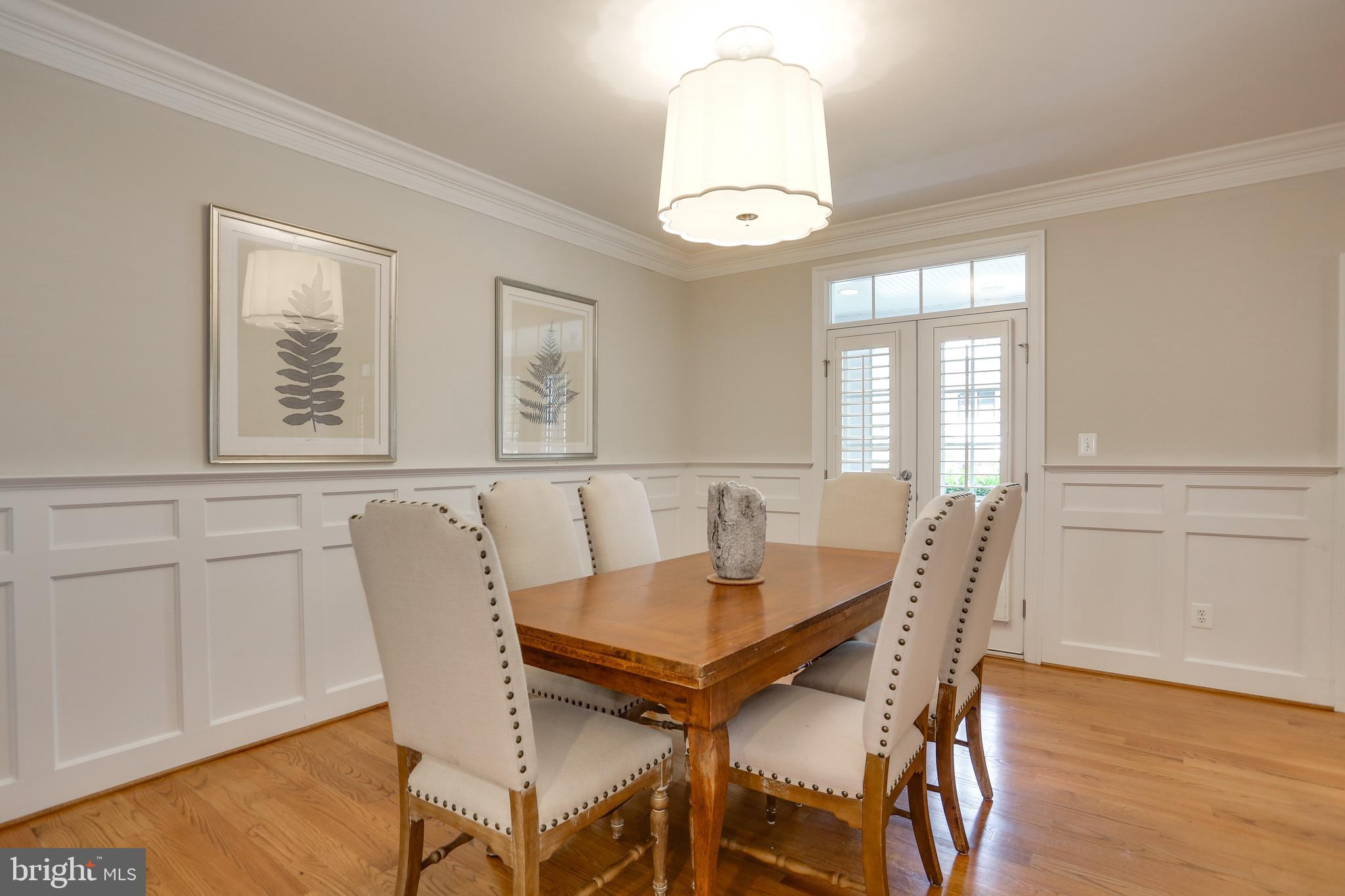 OVER LEE KNOLLS - Residential