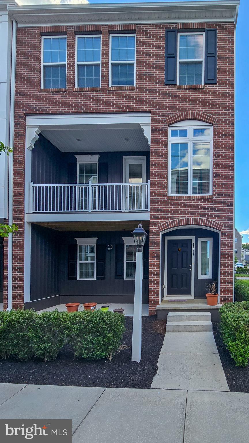 1317 CANNING WAY