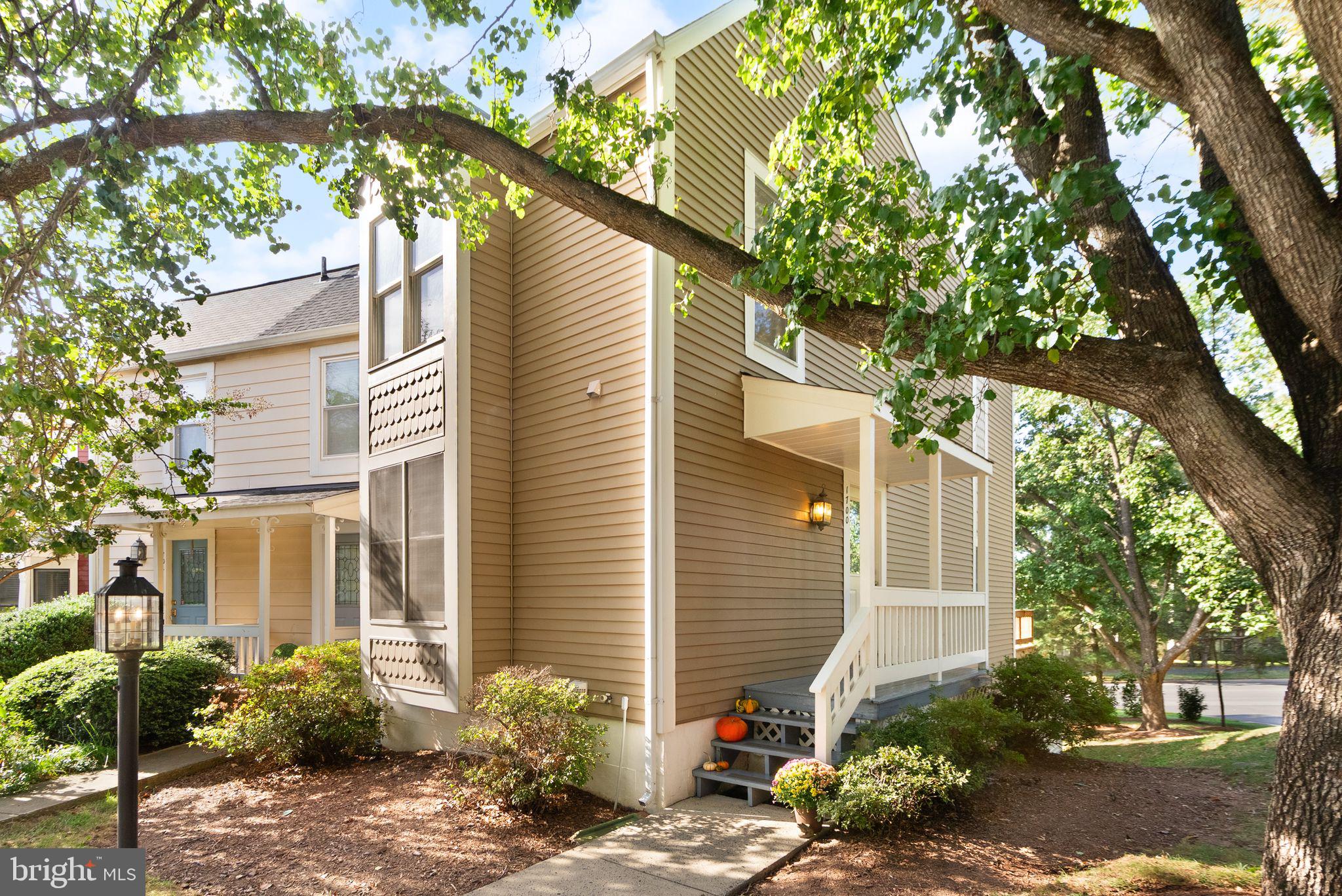 1700 QUIETREE DRIVE
