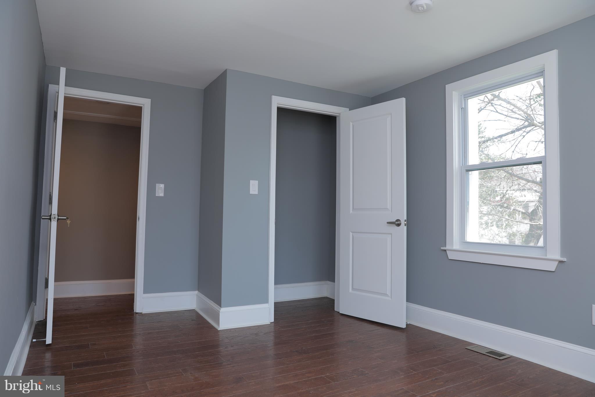 HYATTSVILLE HILLS - Residential