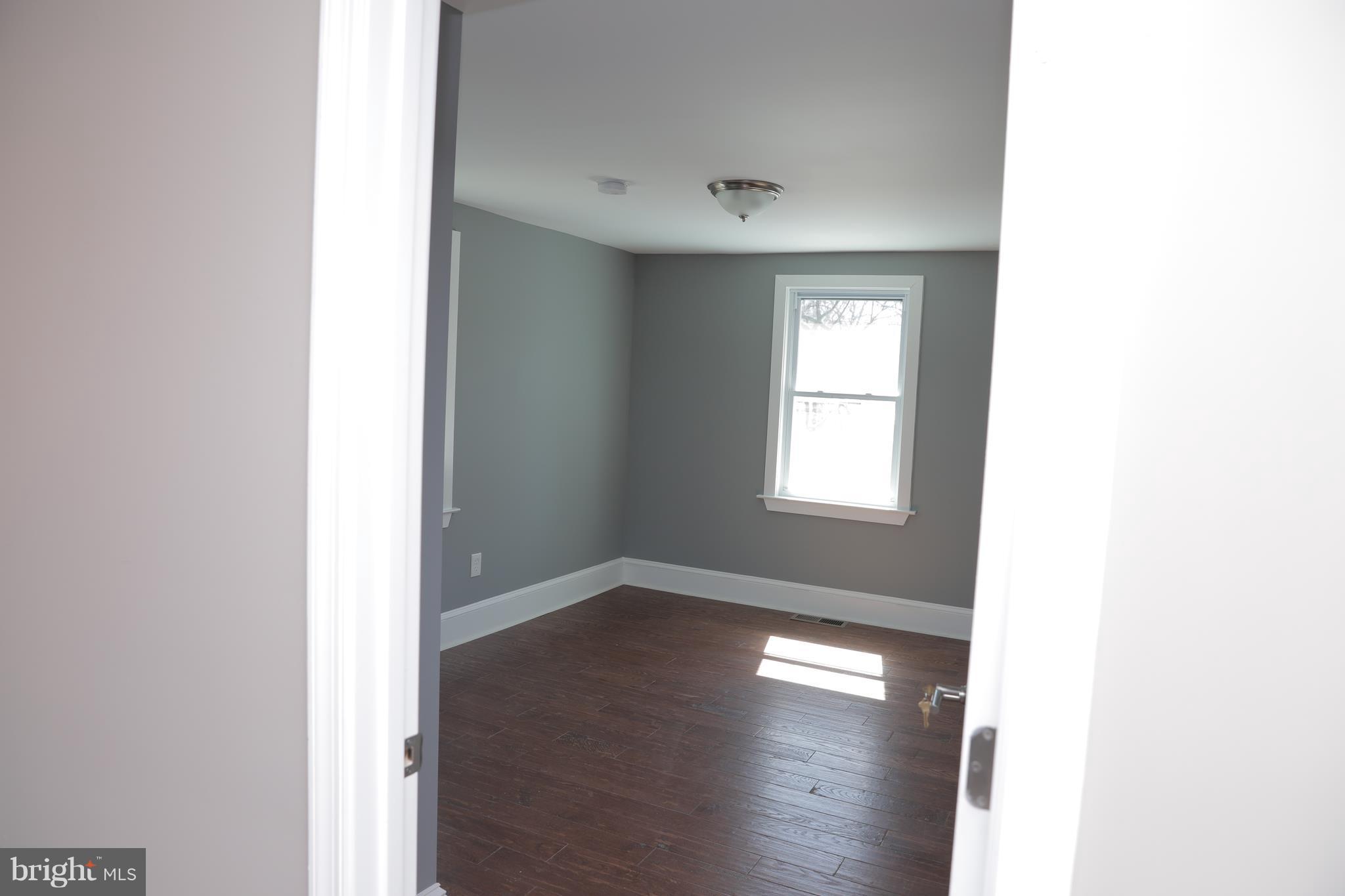 HYATTSVILLE HILLS - Residential