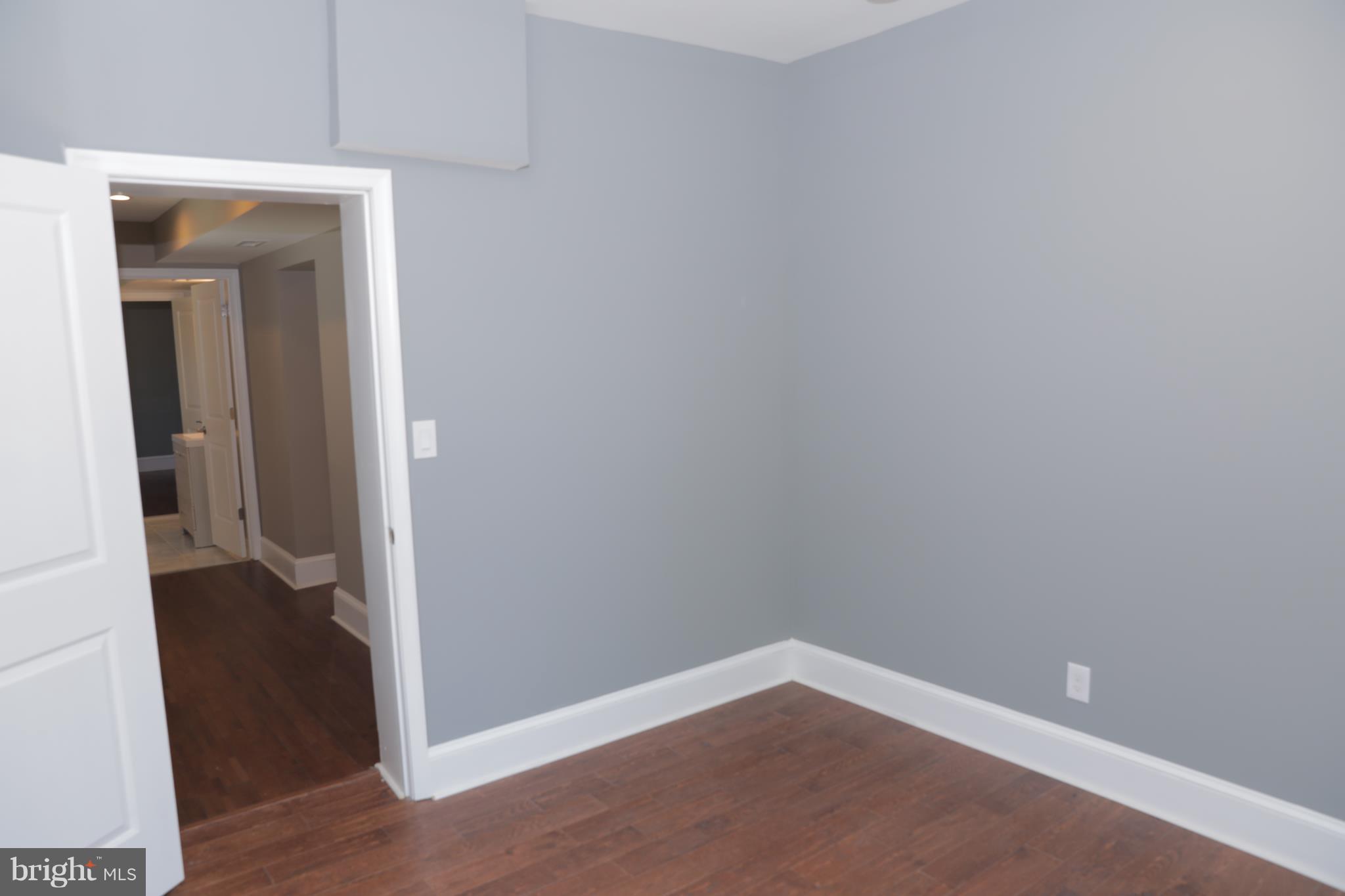 HYATTSVILLE HILLS - Residential