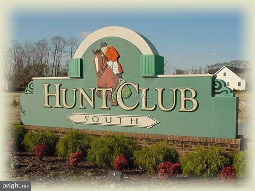 HUNT CLUB SOUTH - Residential