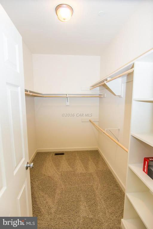 HUNT CLUB SOUTH - Residential