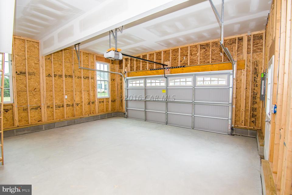 HUNT CLUB SOUTH - Residential