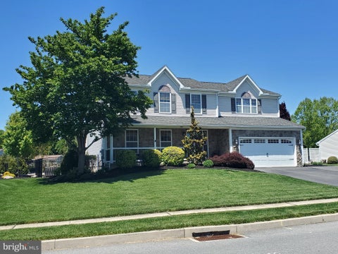 Homes For Sale - 615 W Pine Street<br/> Berks County, LEESPORT, PA 19533
