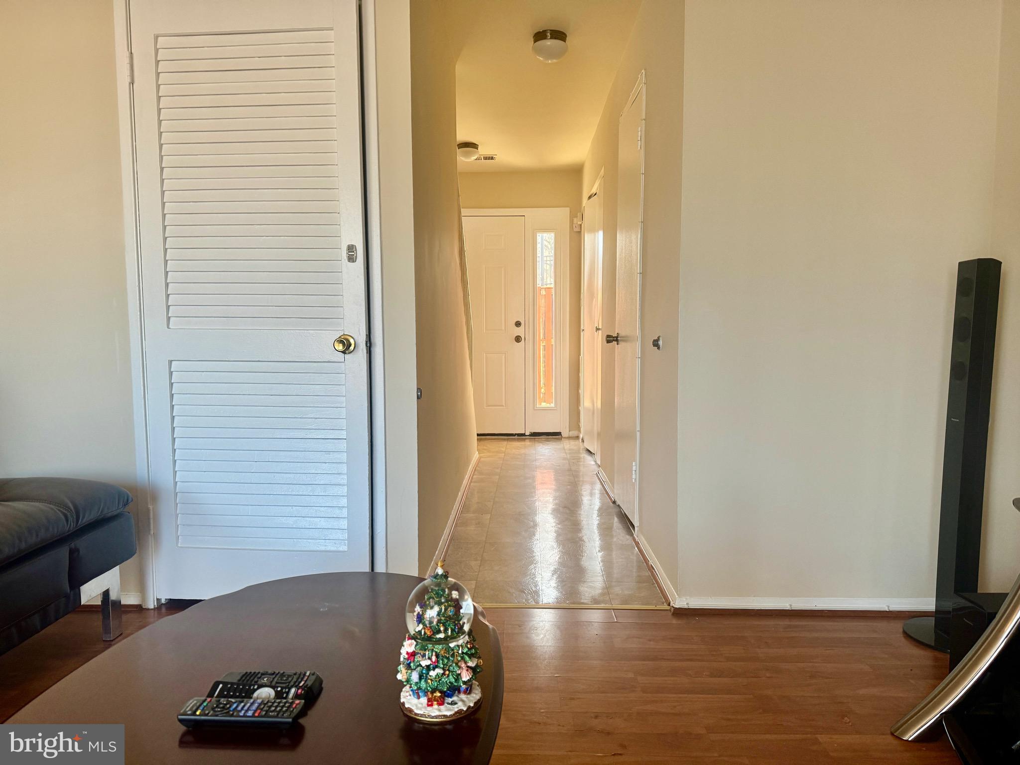 VILLAGE OF WILDE LAKE - Residential