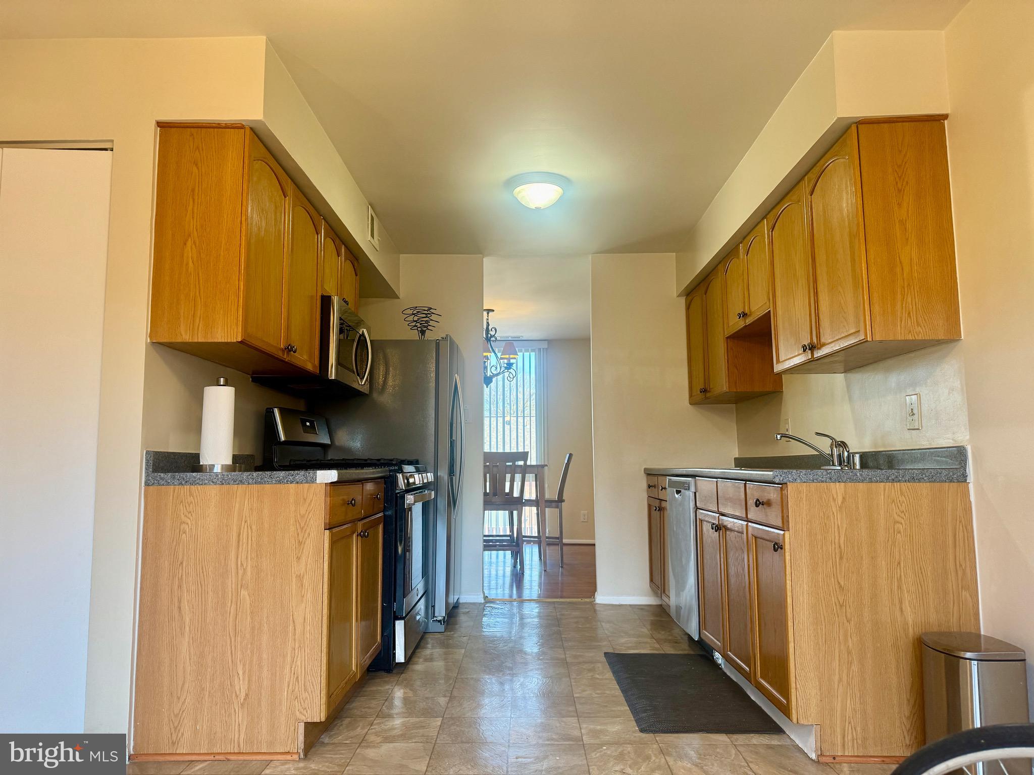 VILLAGE OF WILDE LAKE - Residential