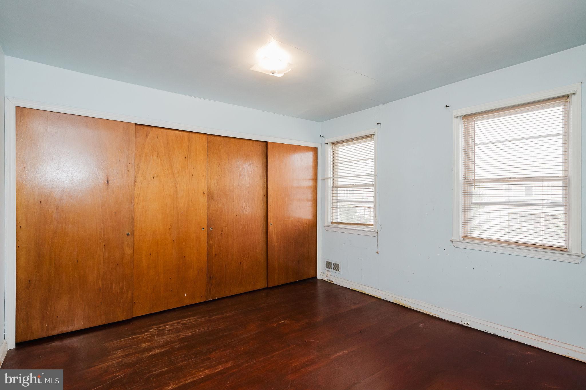 EASTWOOD - Residential