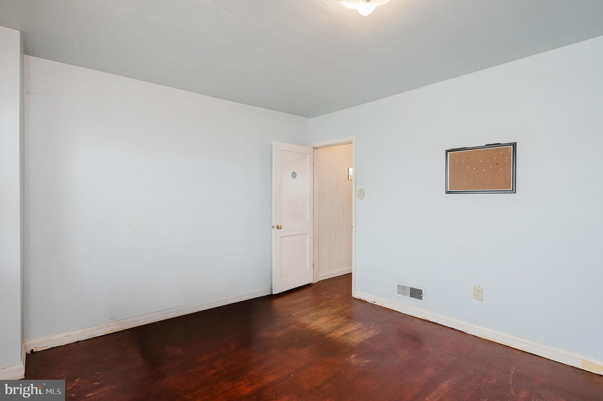 EASTWOOD - Residential