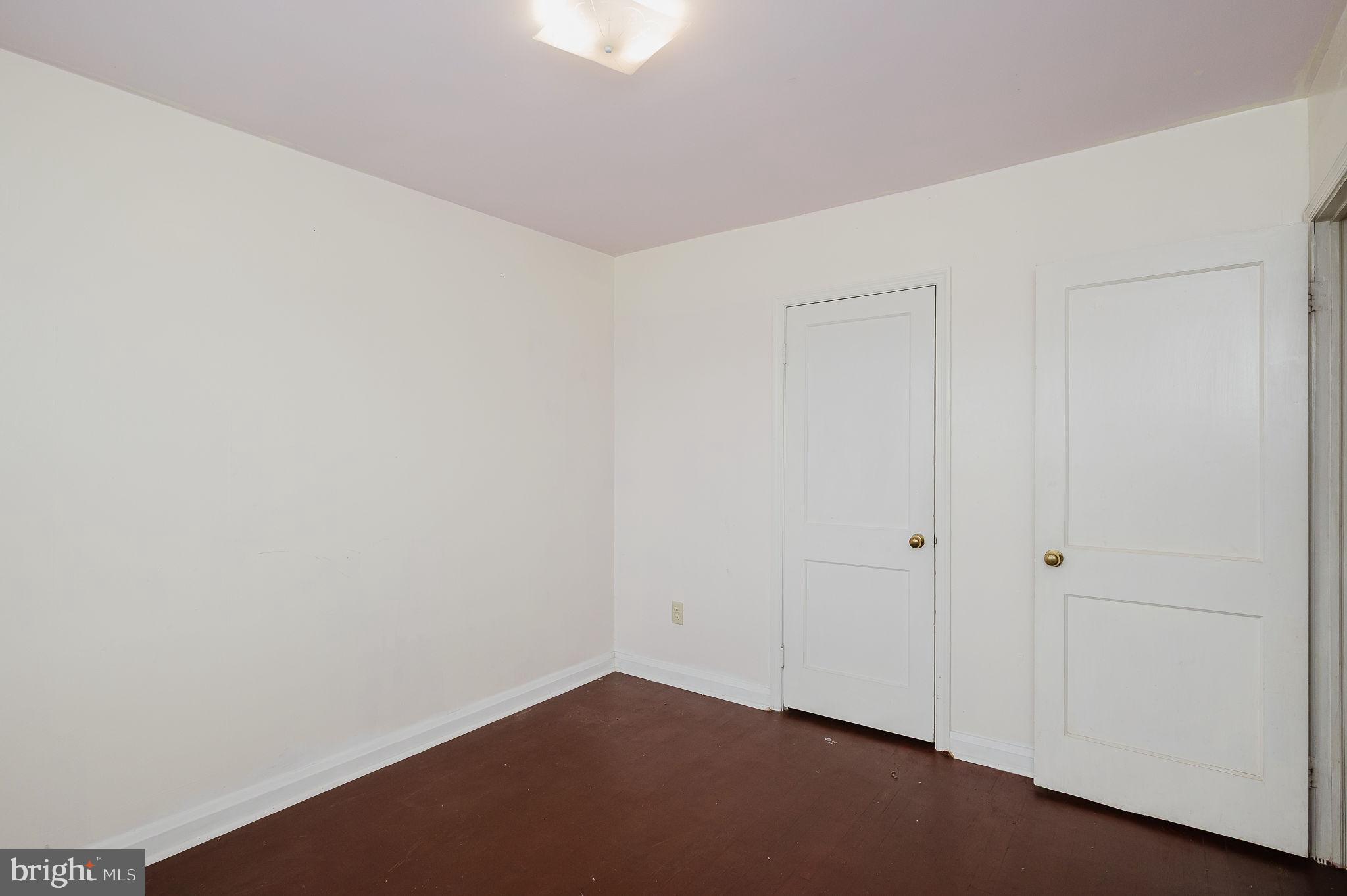 EASTWOOD - Residential