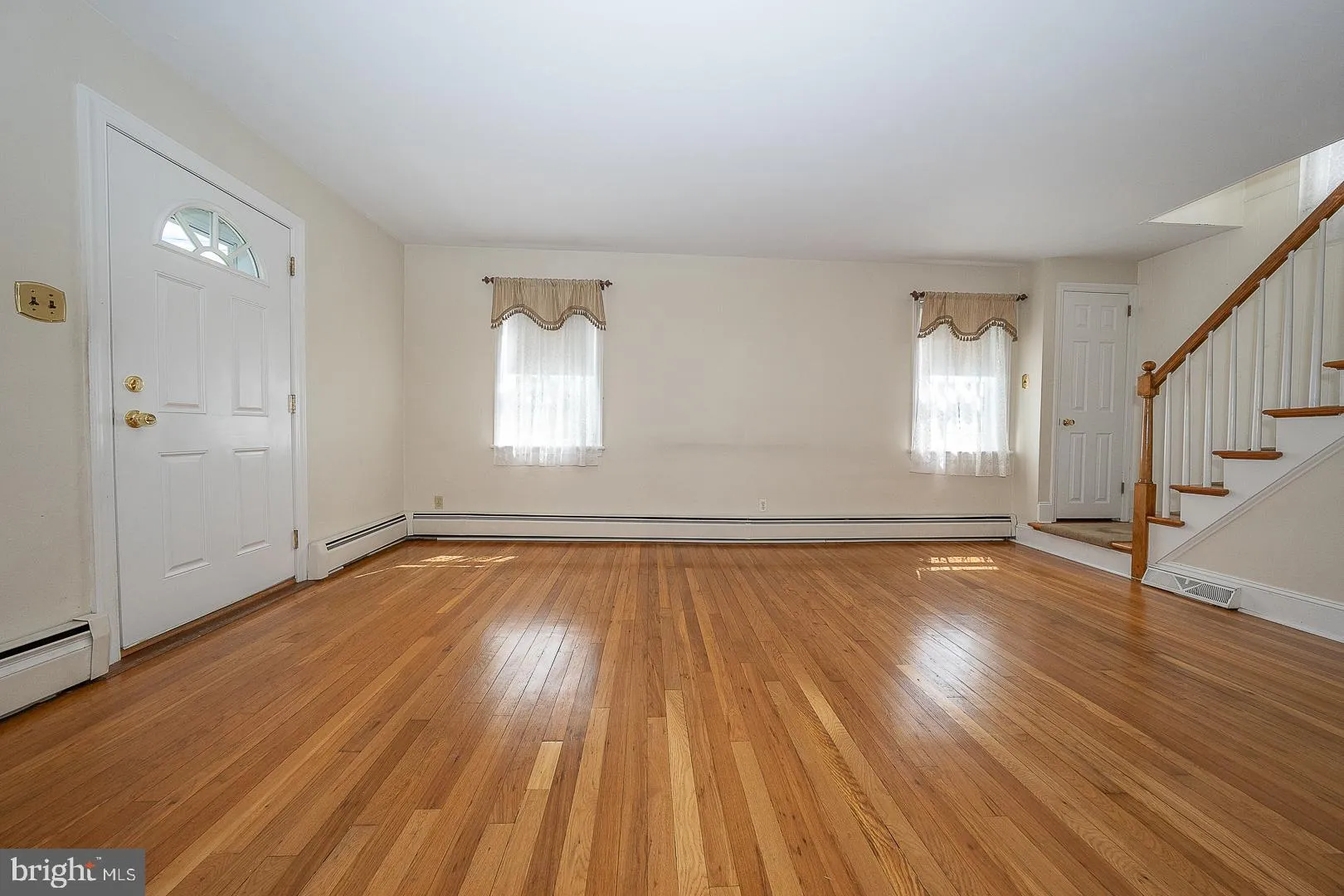 Downingtown, Pennsylvania 19335, United States, 4 Bedrooms Bedrooms, ,2 BathroomsBathrooms,Residential,Active,97498