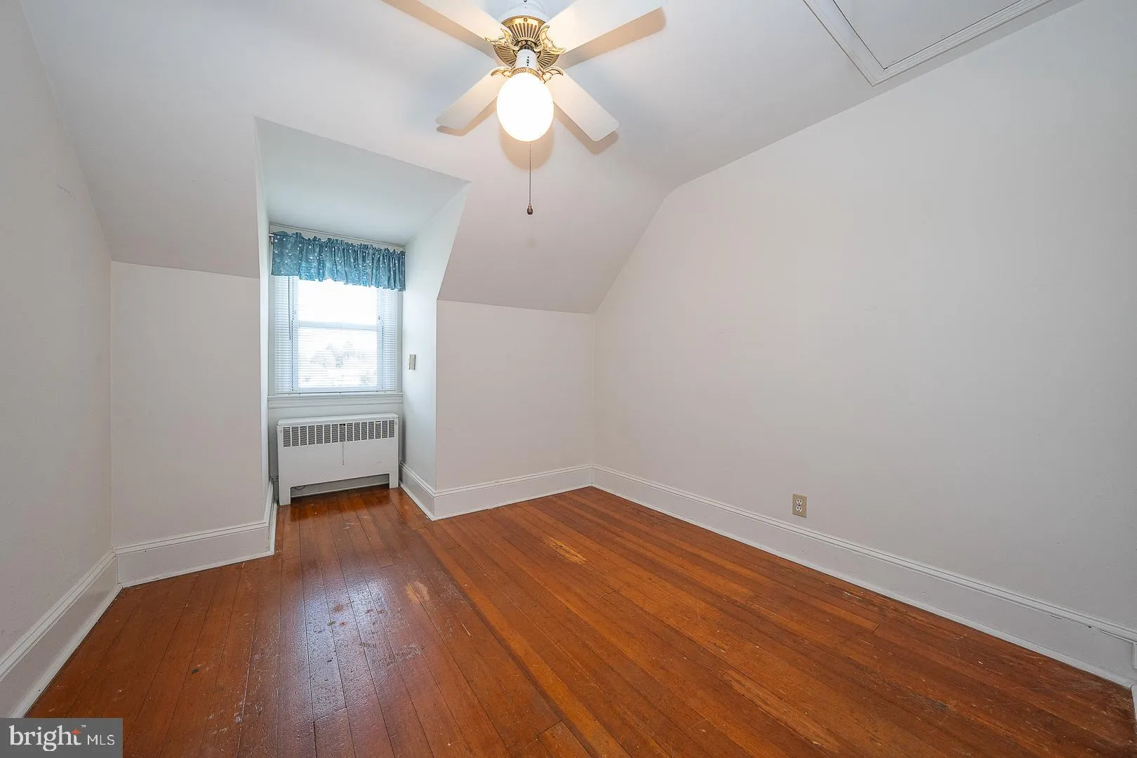 Downingtown, Pennsylvania 19335, United States, 4 Bedrooms Bedrooms, ,2 BathroomsBathrooms,Residential,Active,97498