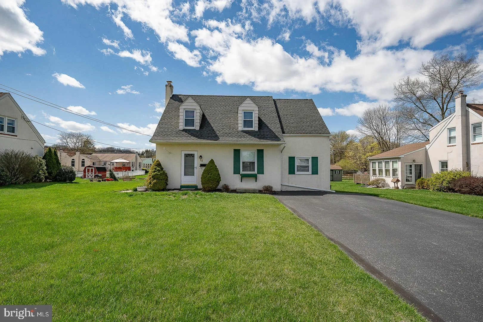 Downingtown, Pennsylvania 19335, United States, 4 Bedrooms Bedrooms, ,2 BathroomsBathrooms,Residential,Active,97498